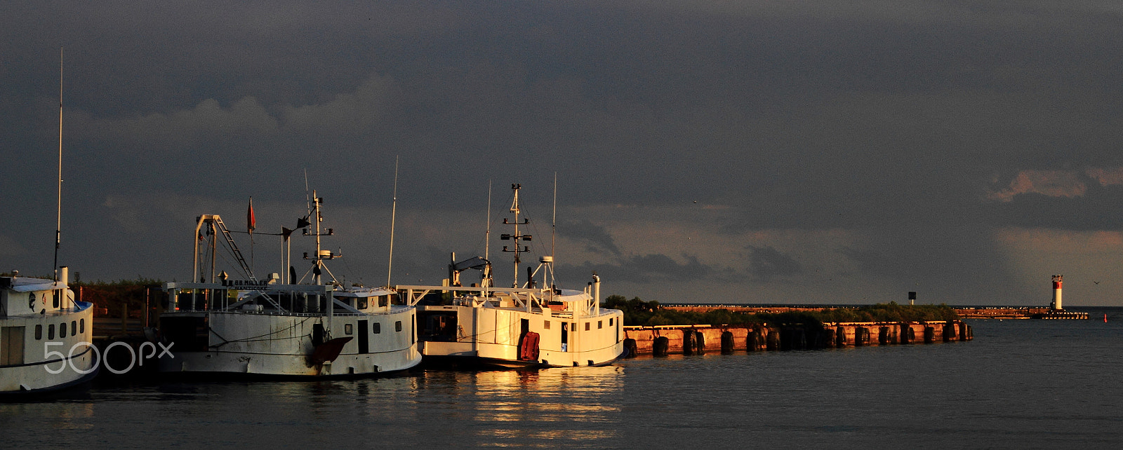 Canon EF 35-80mm f/4-5.6 USM sample photo. Stormy day photography