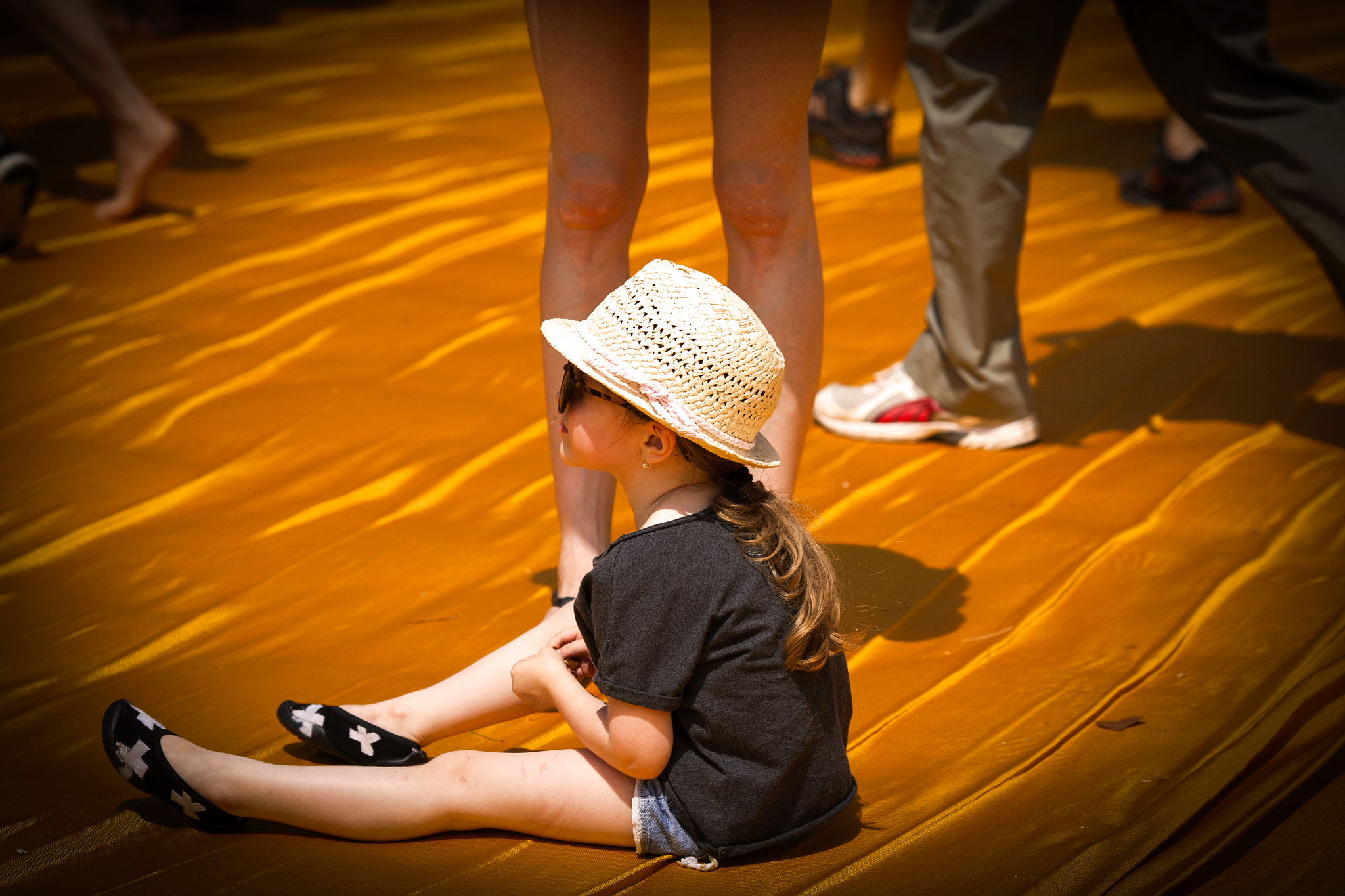 Canon EOS 5D + Canon EF 135mm F2L USM sample photo. #peoplefloatingpiers photography