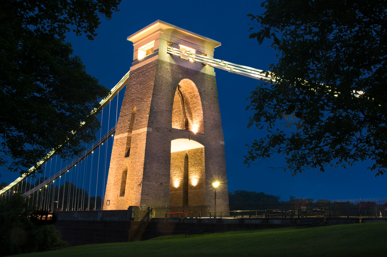 Sigma 17-70mm F2.8-4 DC Macro OS HSM | C sample photo. Clifton suspension bridge photography