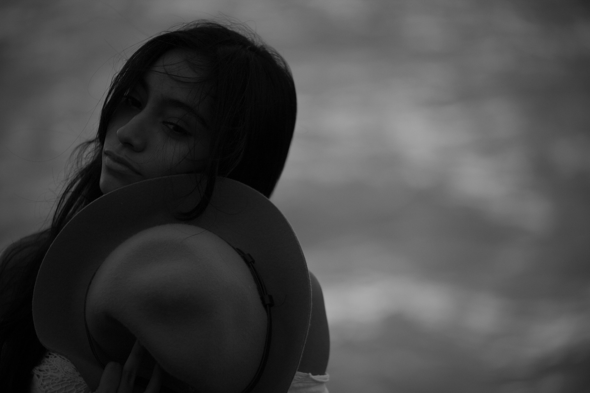 Canon EF 28-70mm f/3.5-4.5 sample photo. Entre las sombras photography