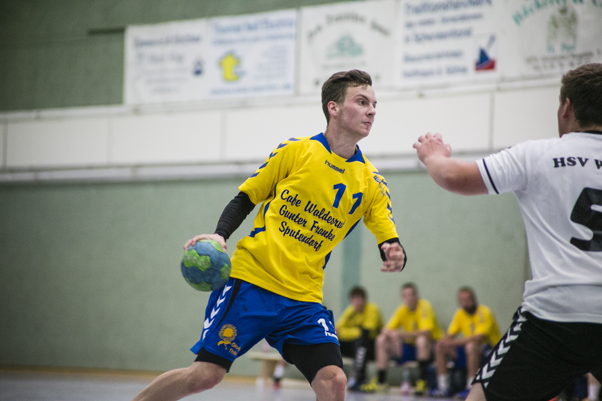 Canon EF 70-210mm f/3.5-4.5 USM sample photo. Handball#11 photography