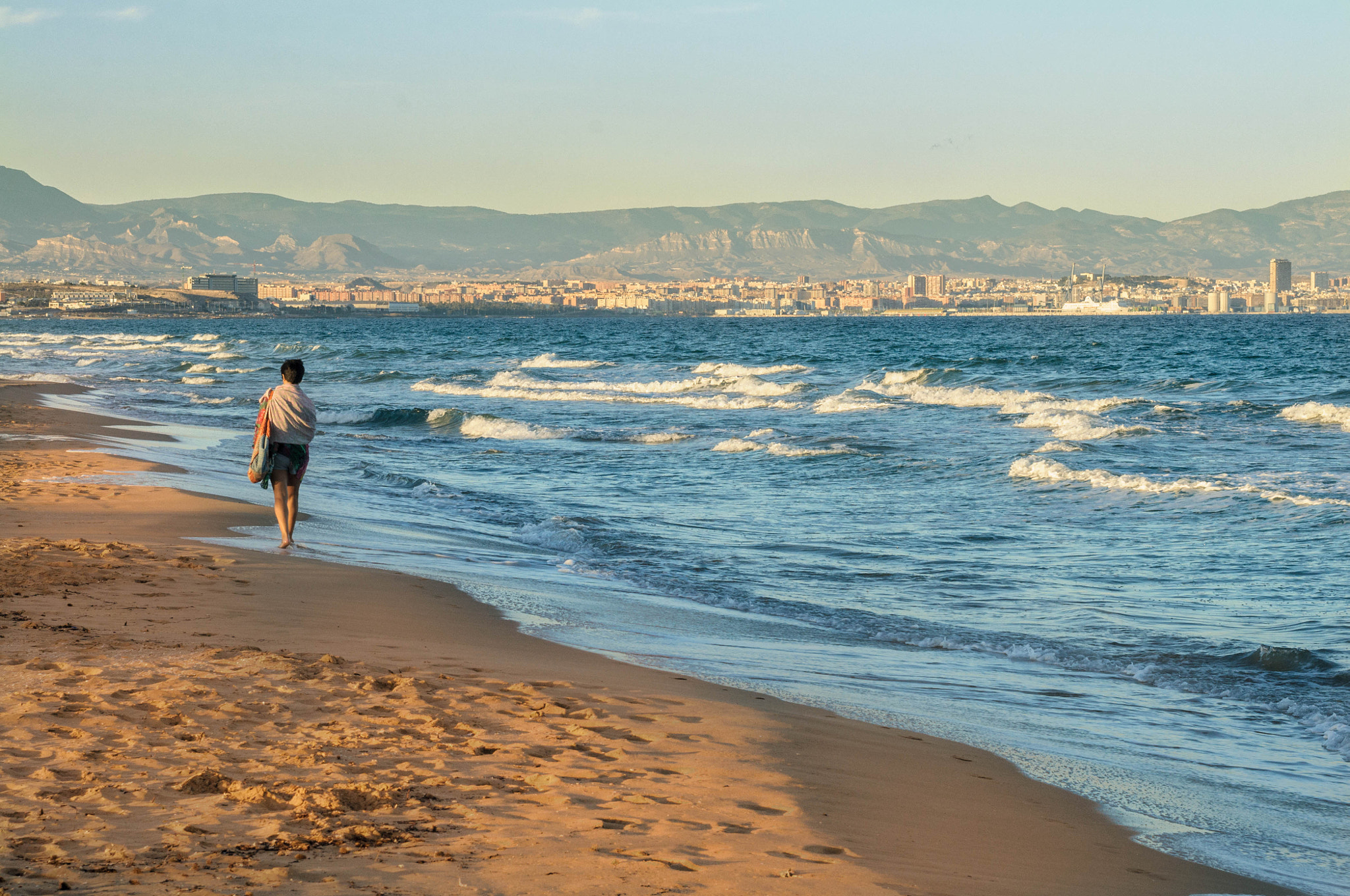 AF Zoom-Nikkor 35-70mm f/2.8 sample photo. El fin del verano photography