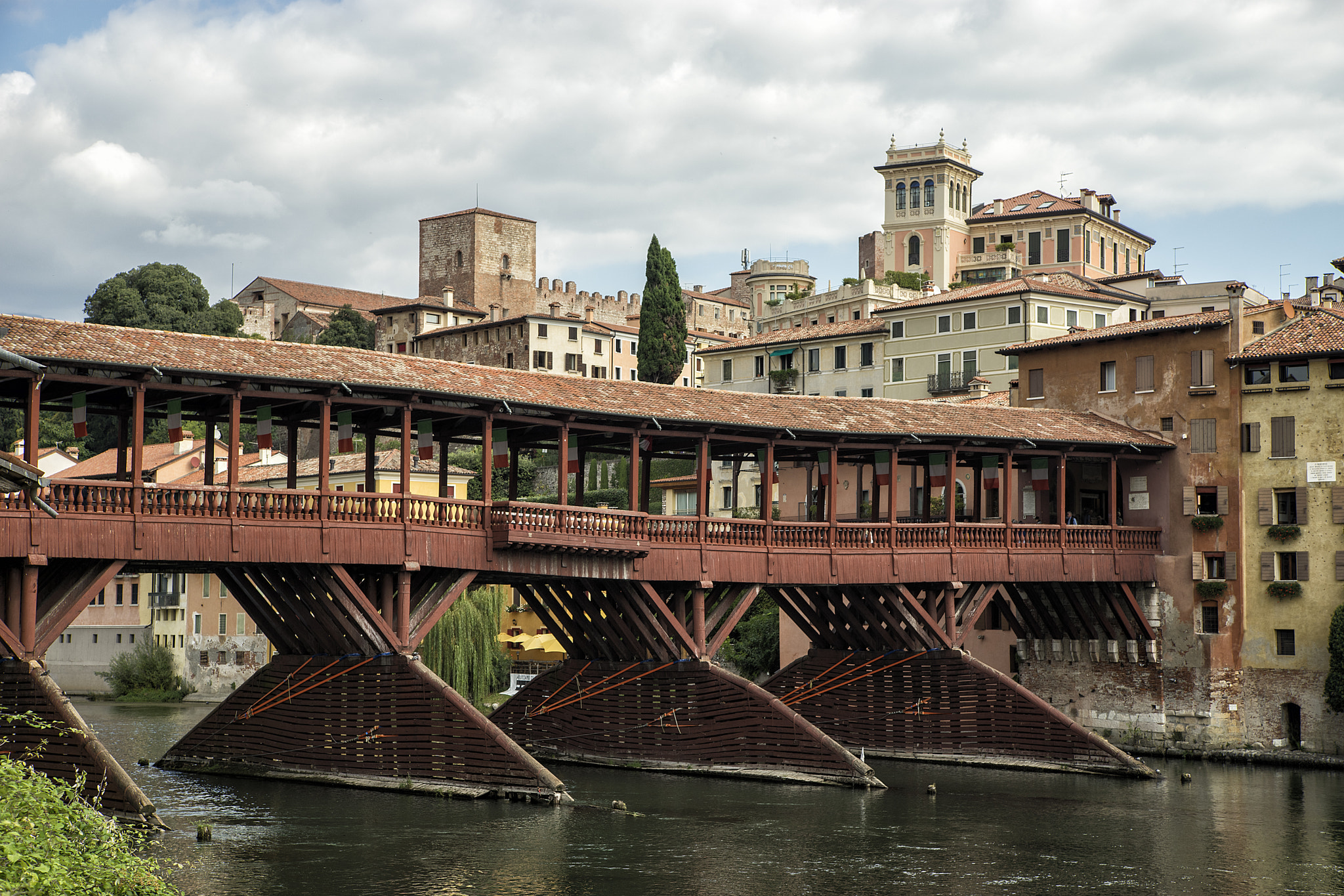 Sony a7 II + Tamron 18-270mm F3.5-6.3 Di II PZD sample photo. Bassano - wooden bridge photography