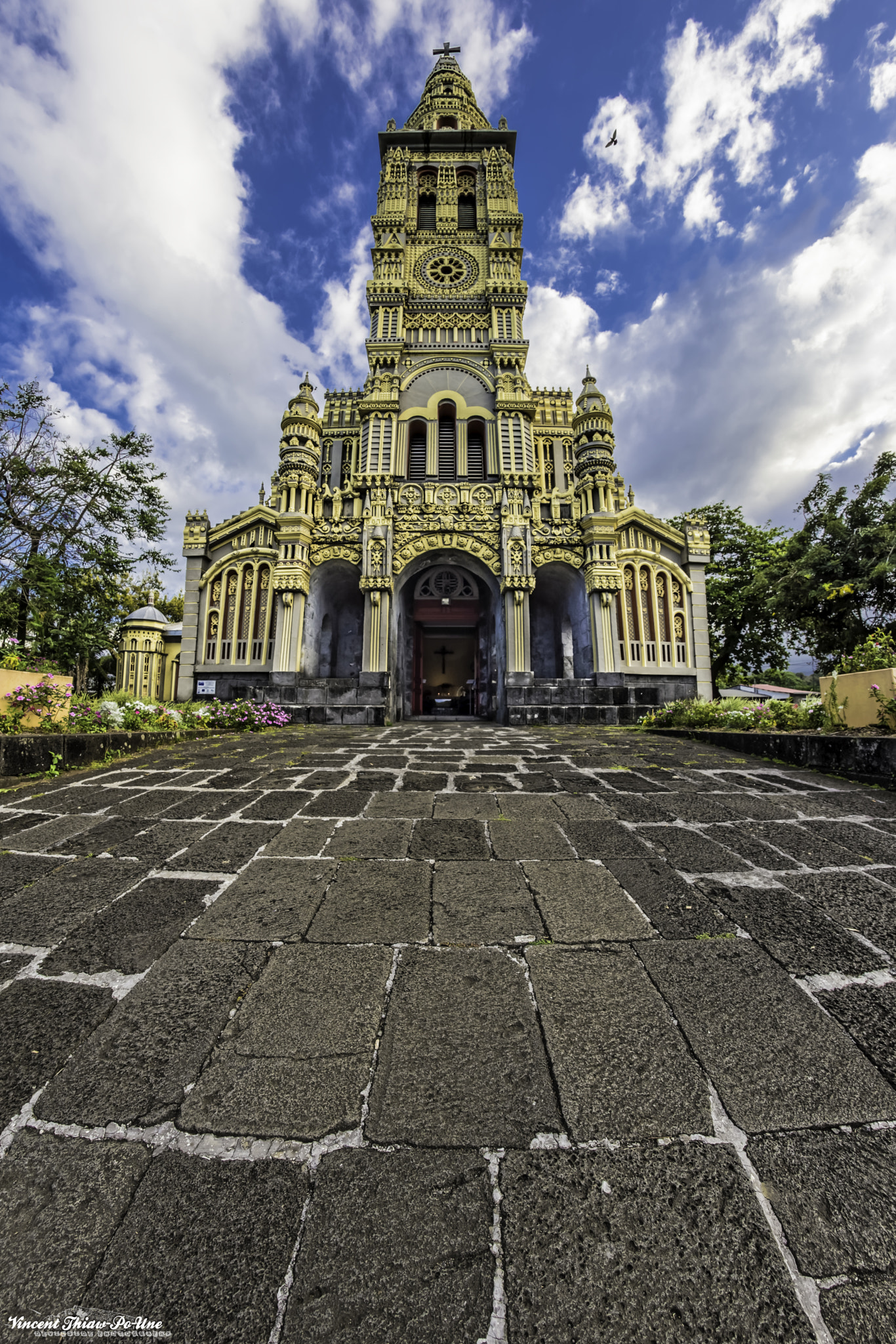 Samyang 12mm F2.8 ED AS NCS Fisheye sample photo. Sainte anne church photography