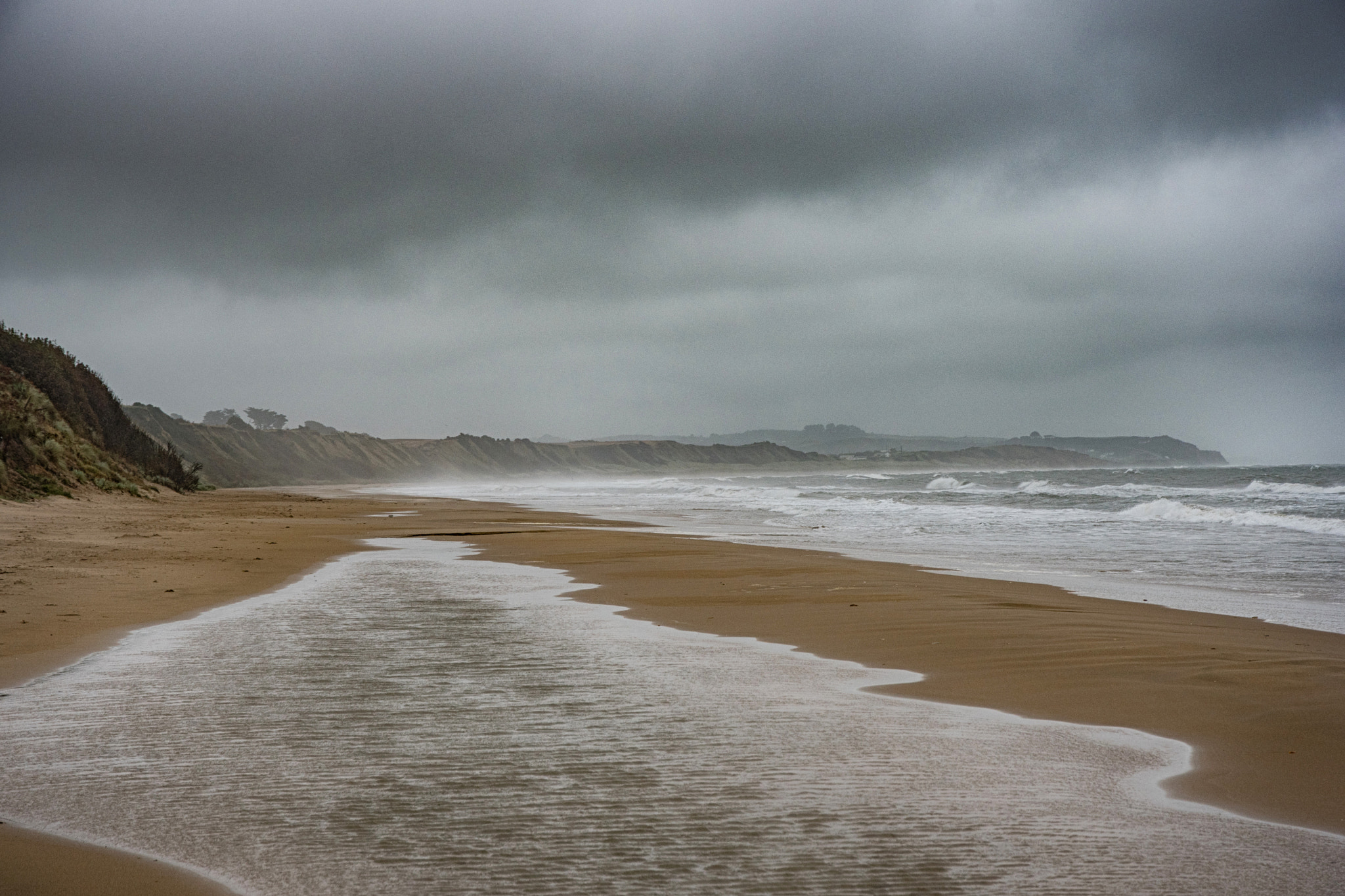 Nikon D500 + Nikon AF-S DX Nikkor 16-85mm F3.5-5.6G ED VR sample photo. Ballinesker beach photography