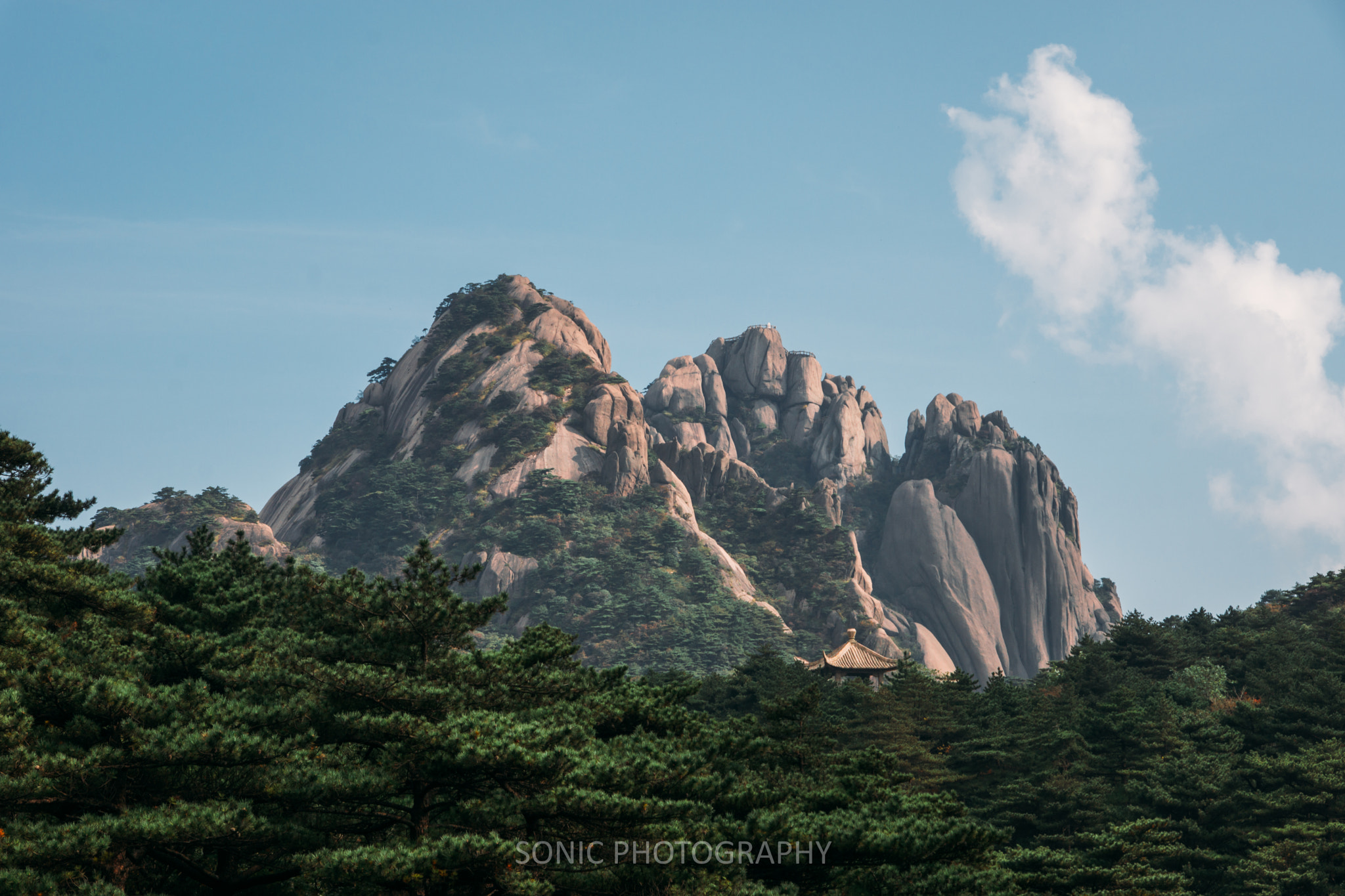 Sony SLT-A77 sample photo. 莲花峰，黄山 photography