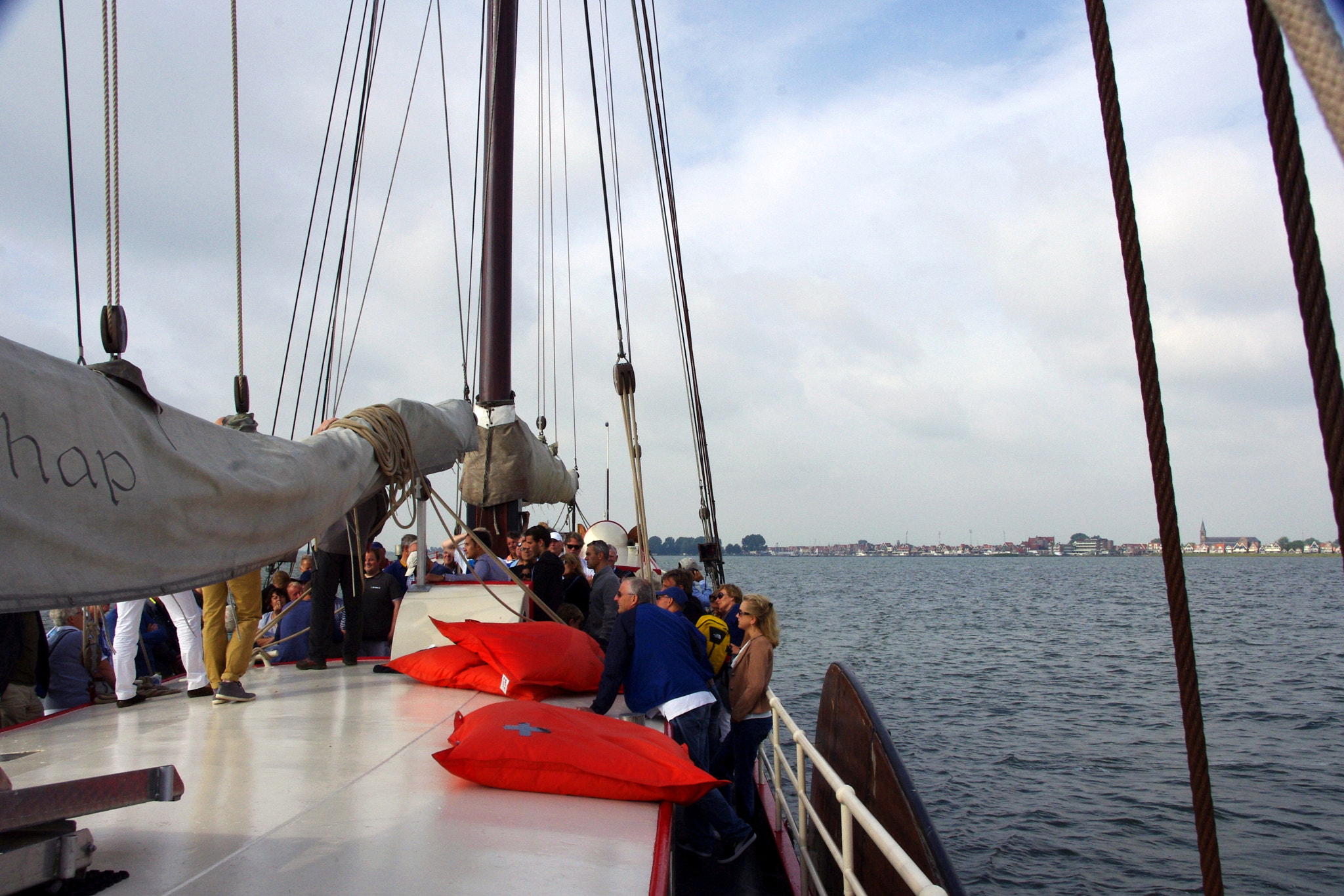 Pentax K-x sample photo. Boat trip to bataviawerf photography