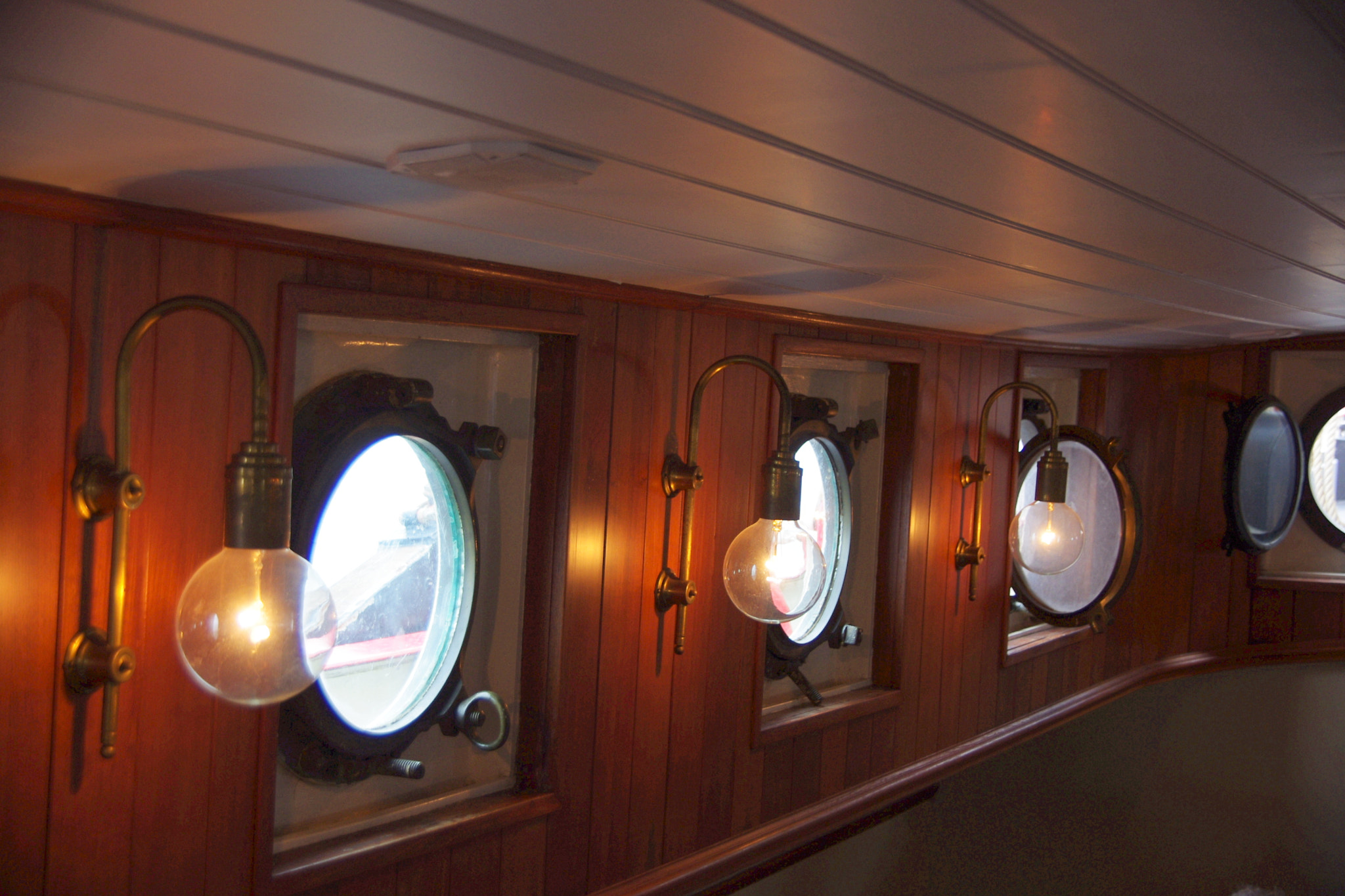 Pentax K-x sample photo. Boat trip to bataviawerf photography