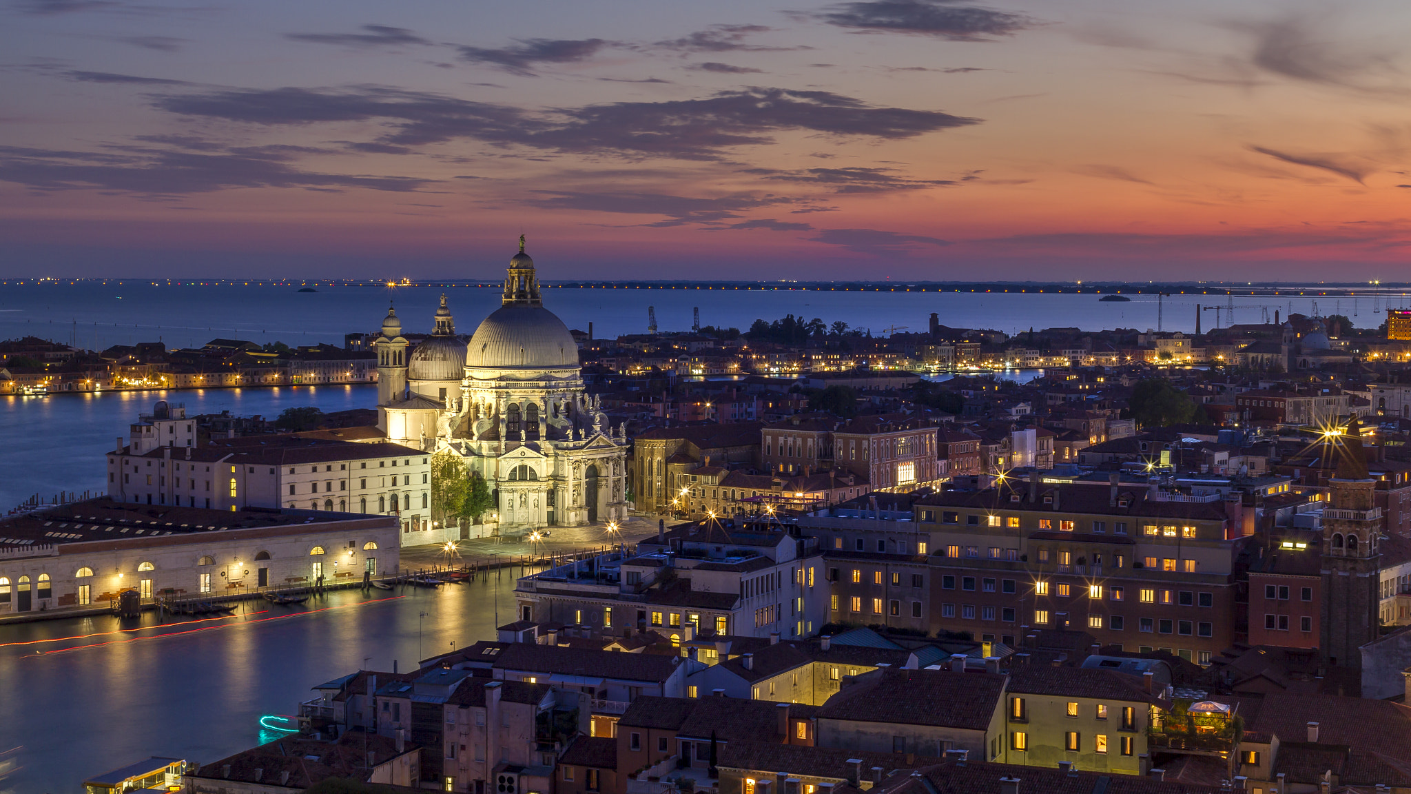 Canon EOS 7D + Canon EF 35mm F2 IS USM sample photo. Venice from above photography
