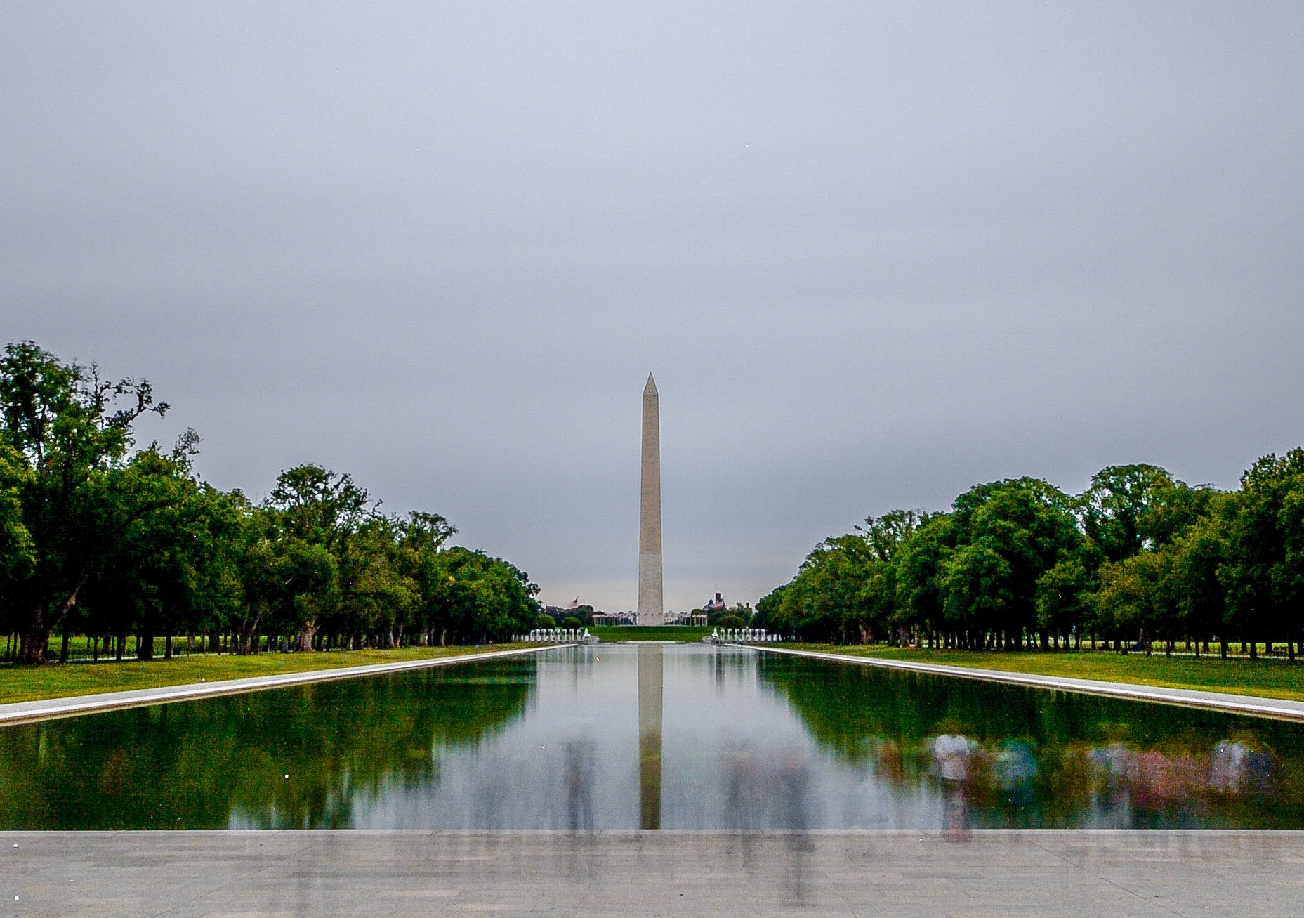 Nikon Df + Sigma 10-20mm F4-5.6 EX DC HSM sample photo. The lincoln memorial photography