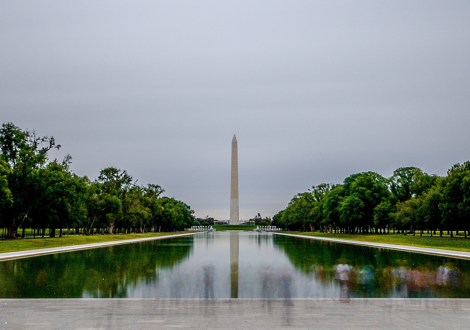 Sigma 10-20mm F4-5.6 EX DC HSM sample photo. The lincoln memorial photography