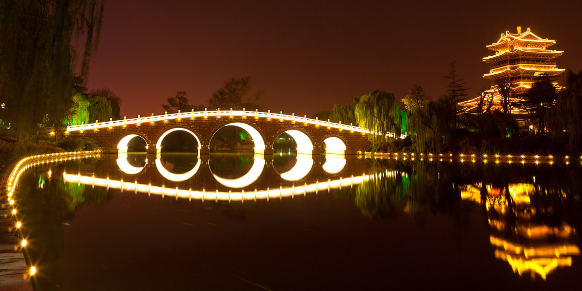 Leaf Aptus 75 sample photo. 
pagoda and bridge photography