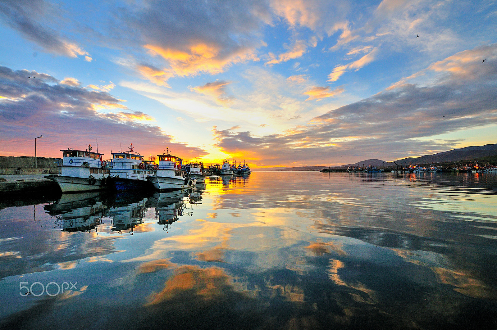 Nikon D300 + Sigma 10-20mm F3.5 EX DC HSM sample photo. Sunrise photography