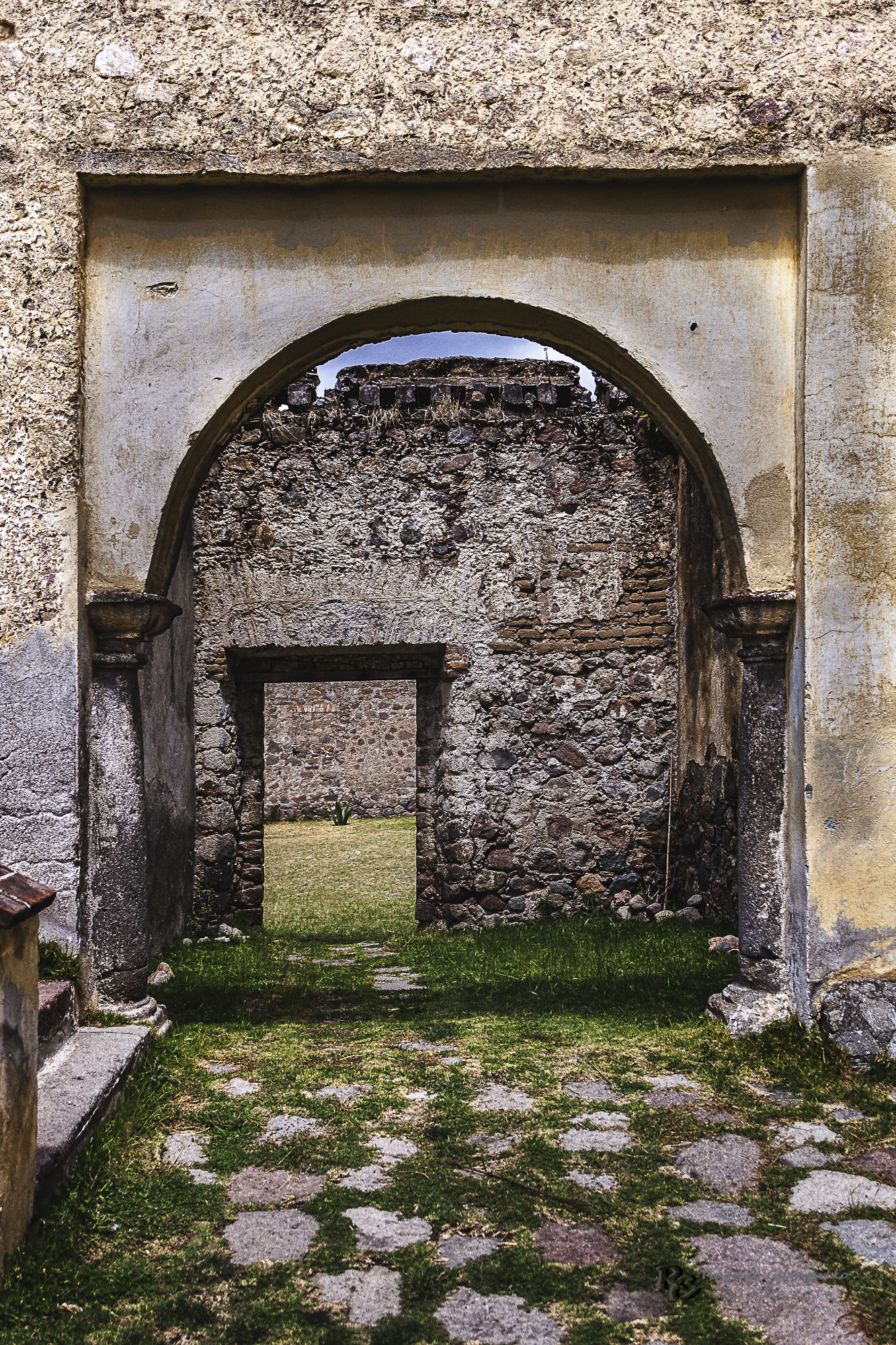 Canon EF 24mm F2.8 IS USM sample photo. Hacienda santa barbara photography