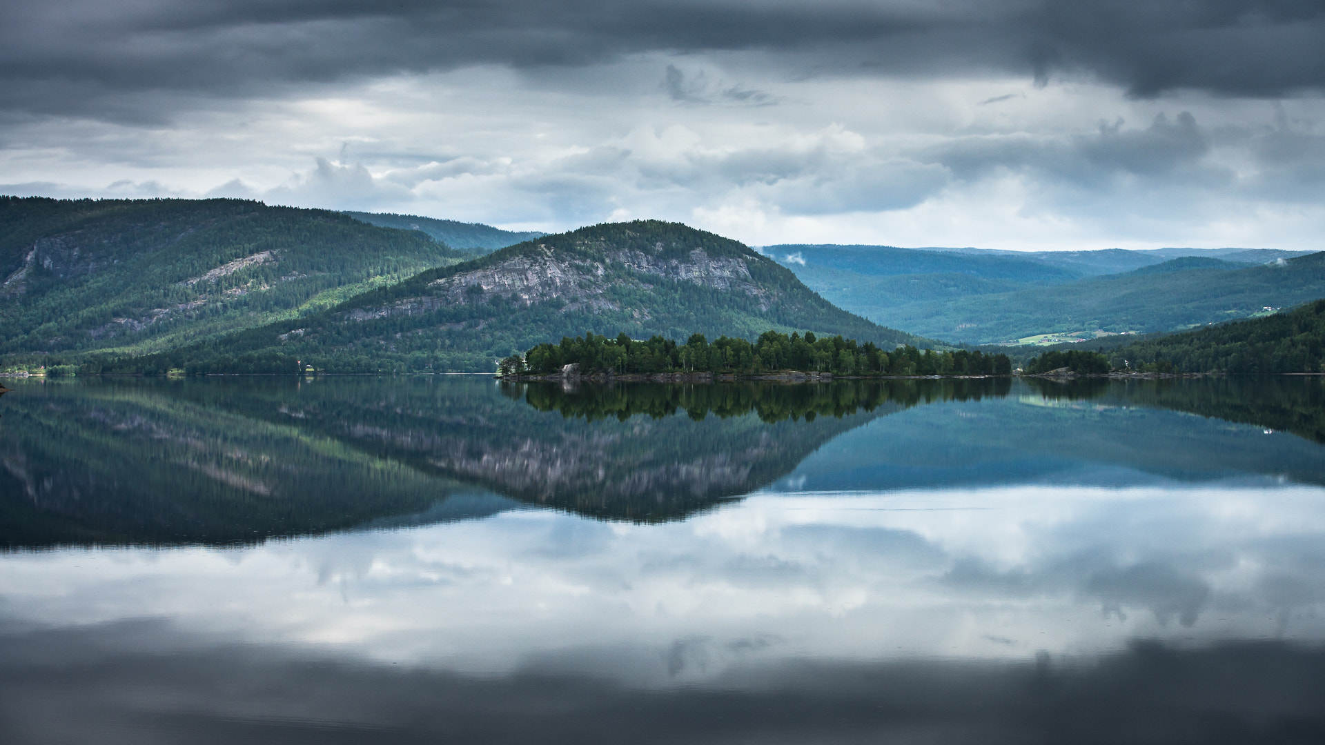 Canon EF 70-200mm F2.8L IS II USM sample photo. Fjordpanorama photography