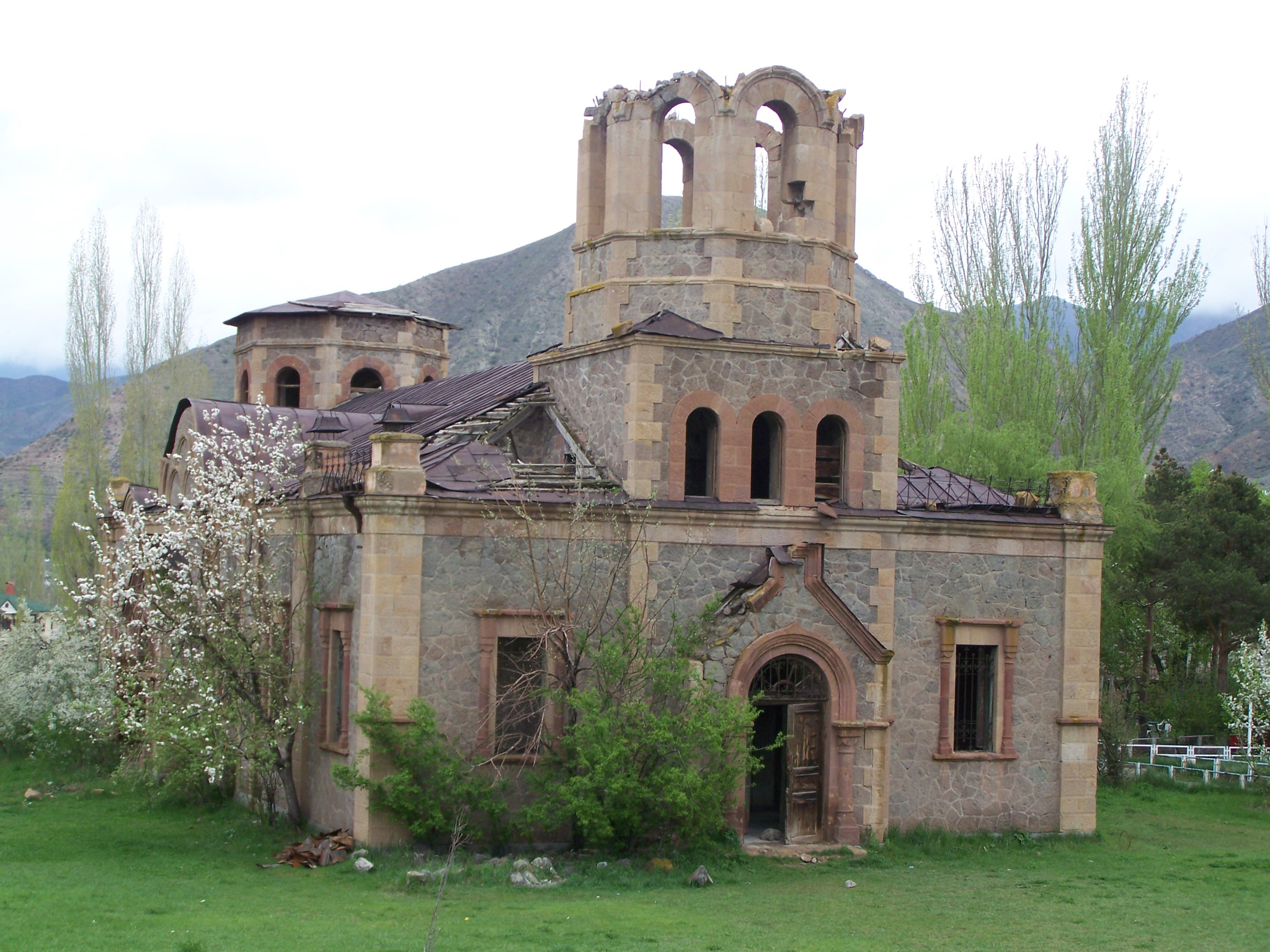 Kodak EASYSHARE Z710 ZOOM DIGITAL CAMERA sample photo. Oltu kilisesi (church) photography