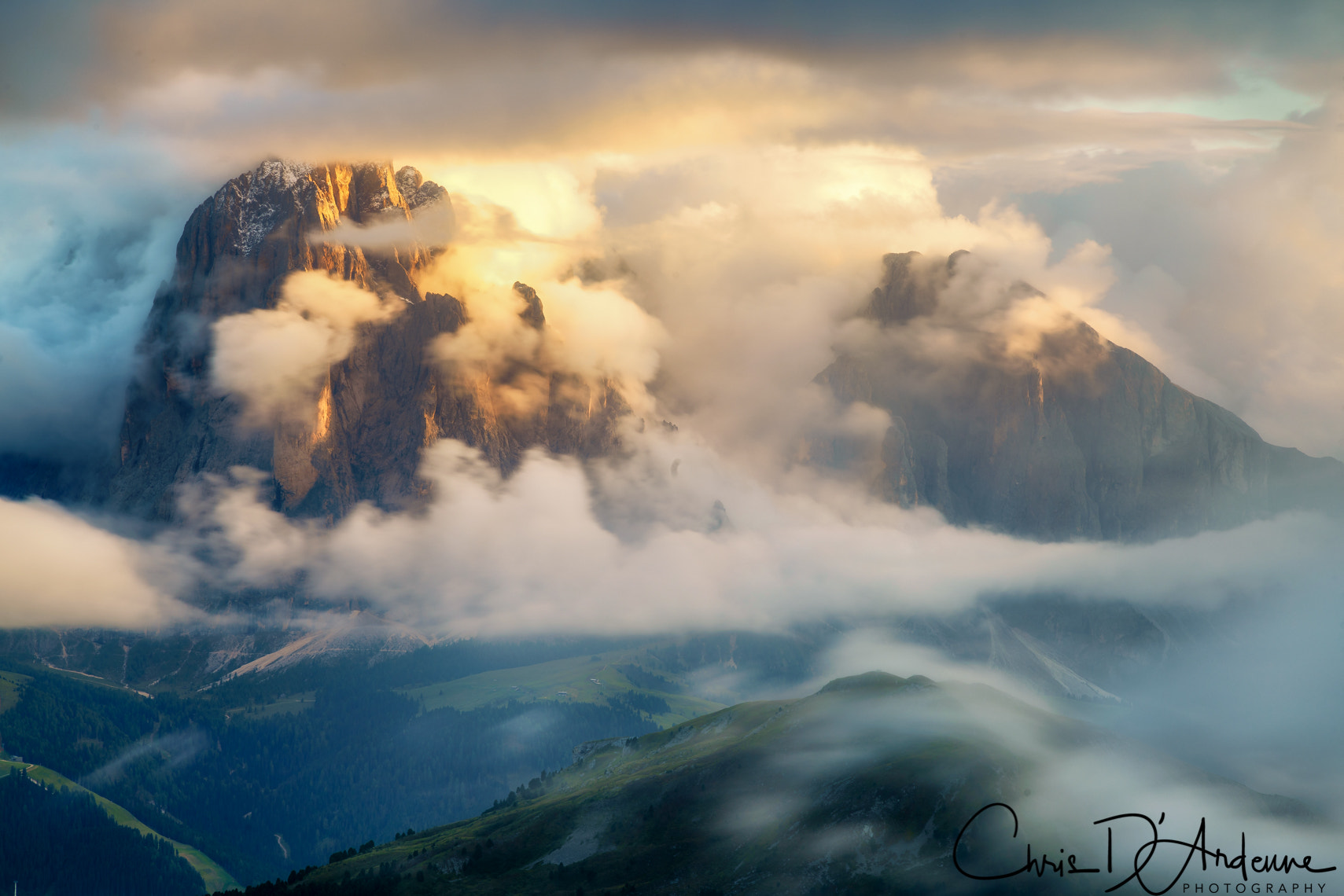 Sony a7R II + Canon EF 24-105mm F4L IS USM sample photo. Cloud break photography