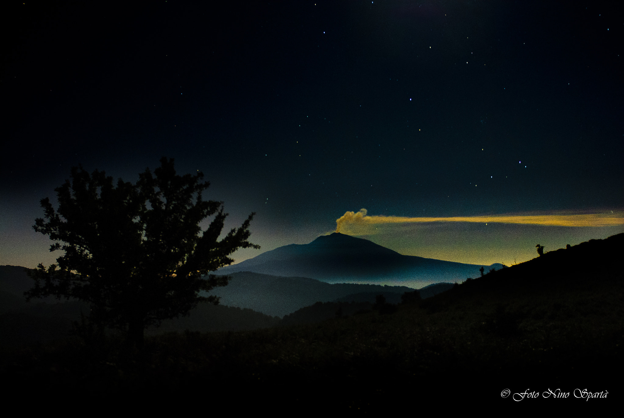 Nikon D200 sample photo. Etna photography