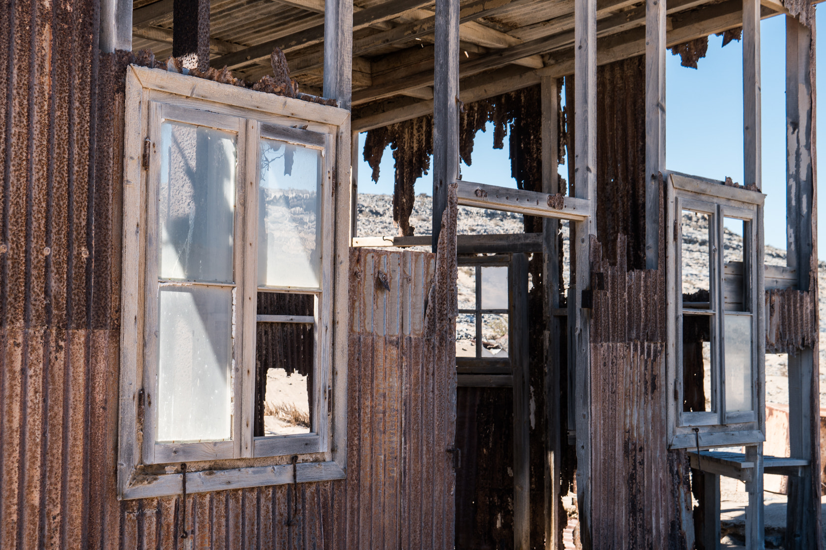 Sony E 18-200mm F3.5-6.3 OSS sample photo. Pomona, abandoned mining area photography