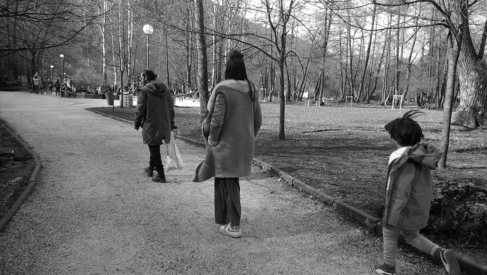 HTC ONE DUAL SIM sample photo. Family in creating photography