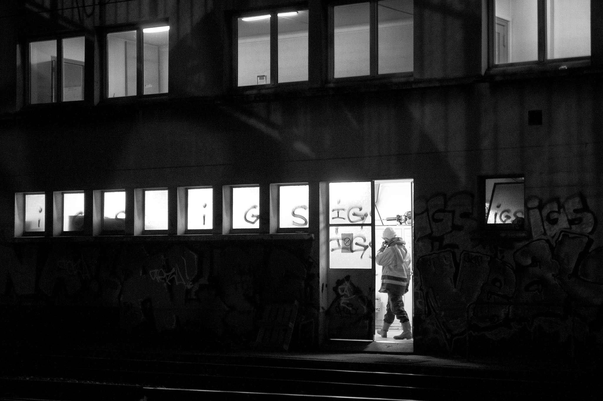Canon EOS 500D (EOS Rebel T1i / EOS Kiss X3) sample photo. Poste de nuit photography