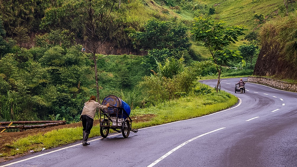 Nikon D600 sample photo. The road is long photography