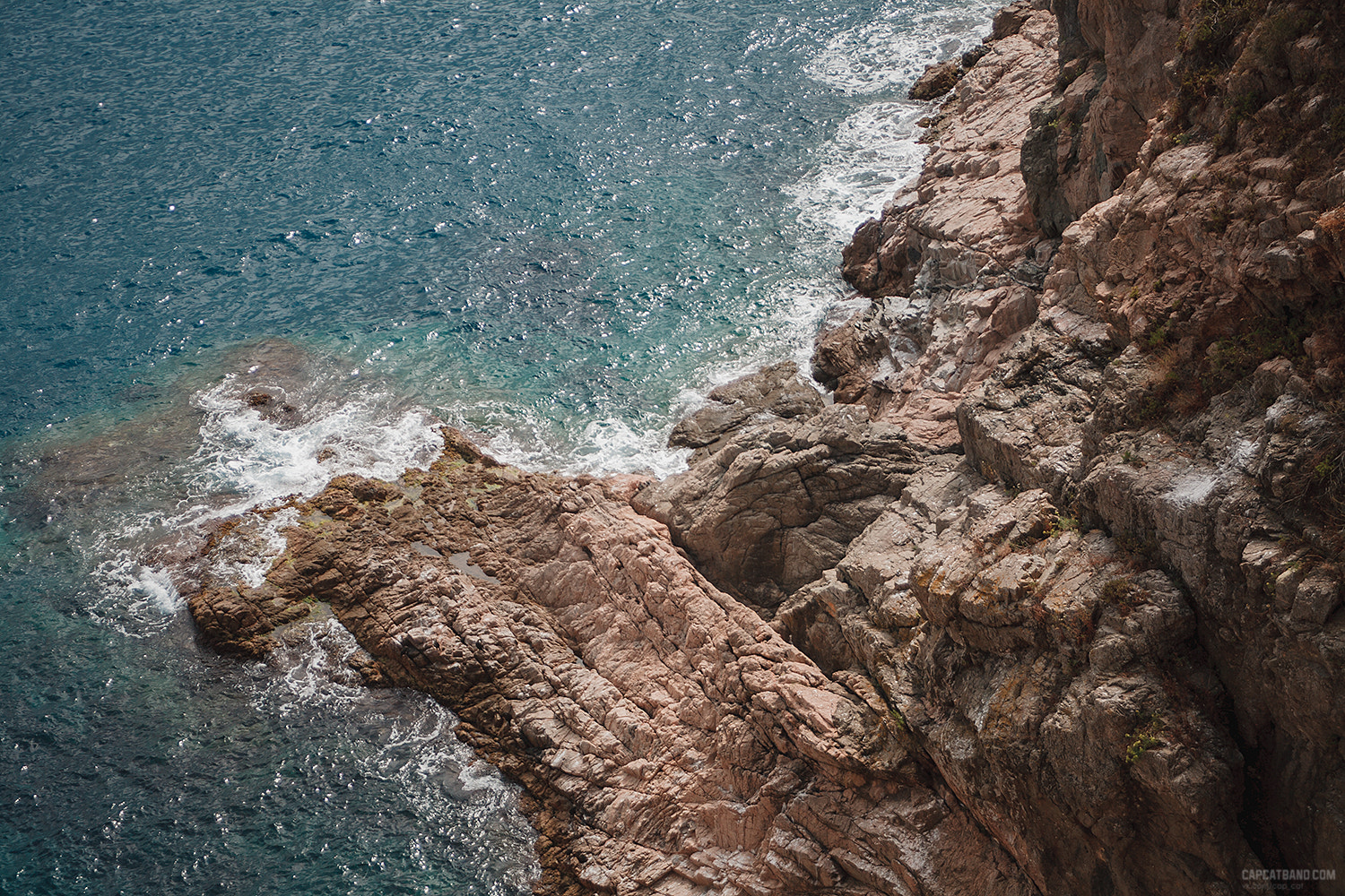 Canon EF 28-80mm f/3.5-5.6 sample photo. Sea photography