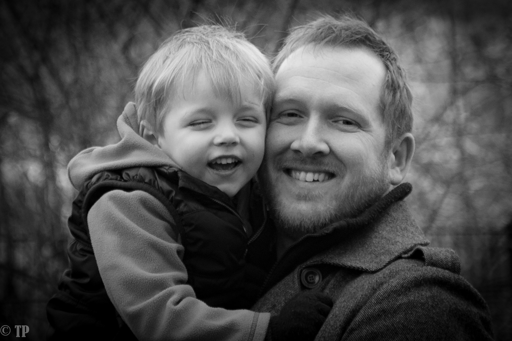 Minolta AF 28-80mm F3.5-5.6 II sample photo. Father and son photography