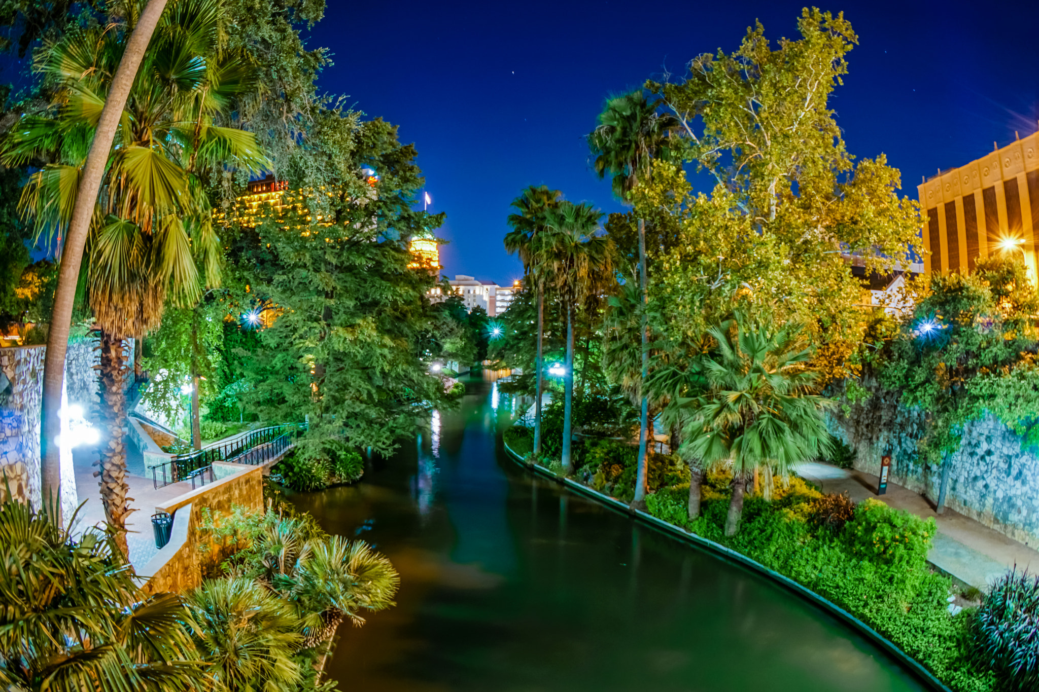 Sony a6300 sample photo. San antonio riverwalk photography