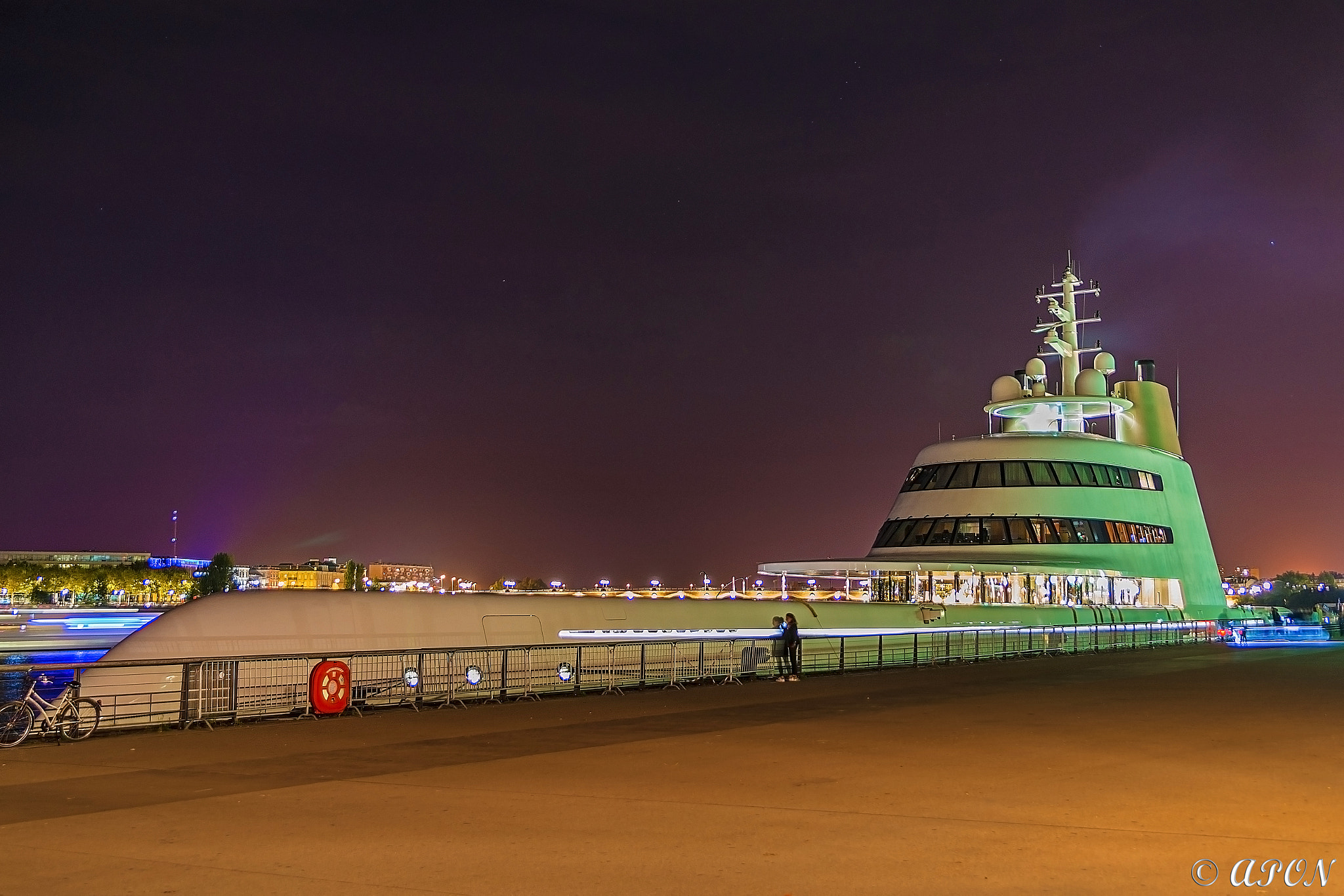 Sony Alpha DSLR-A850 + Sony 28-75mm F2.8 SAM sample photo. The a boat. photography