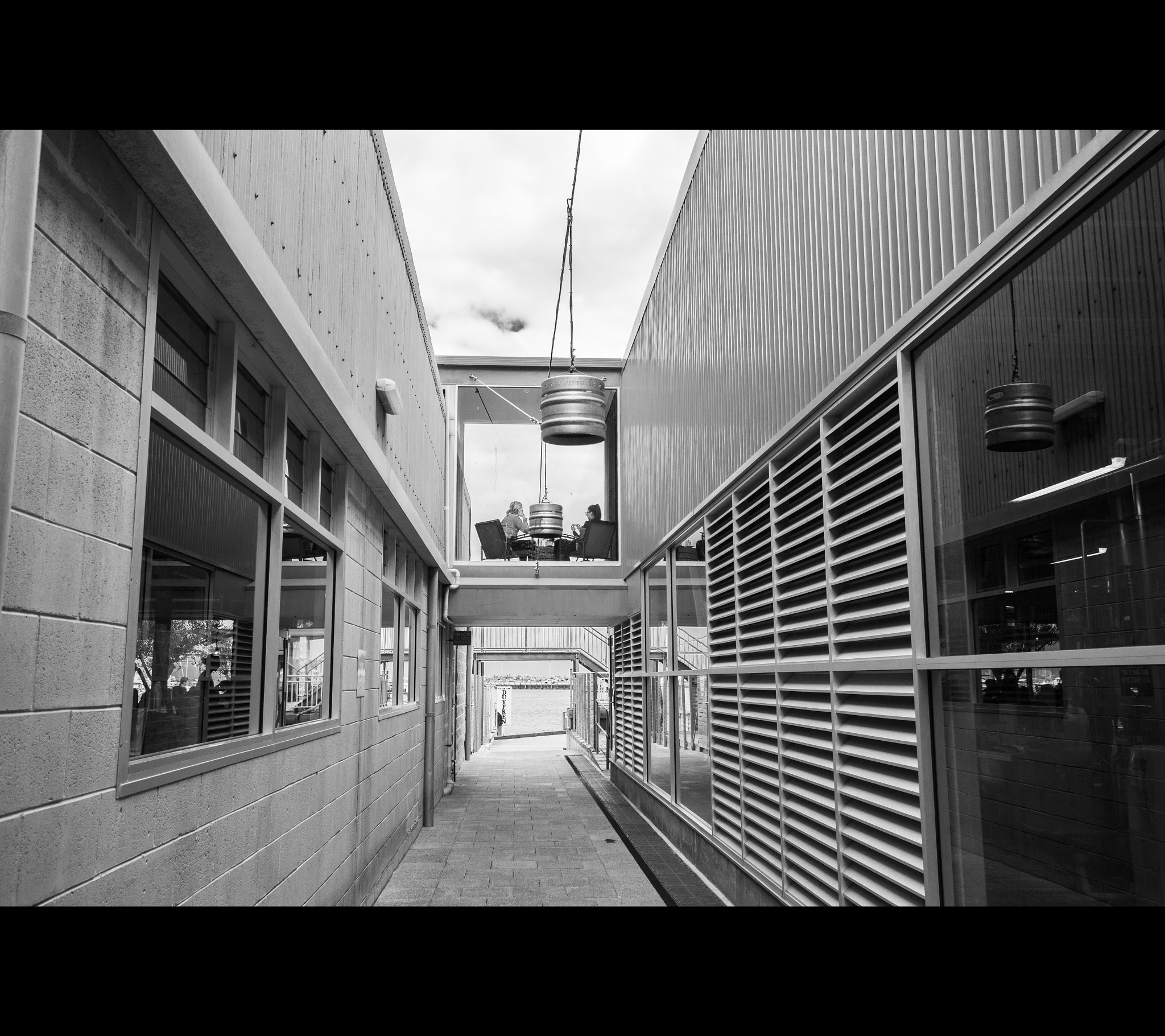 Sigma 10-20mm F3.5 EX DC HSM sample photo. The alley photography