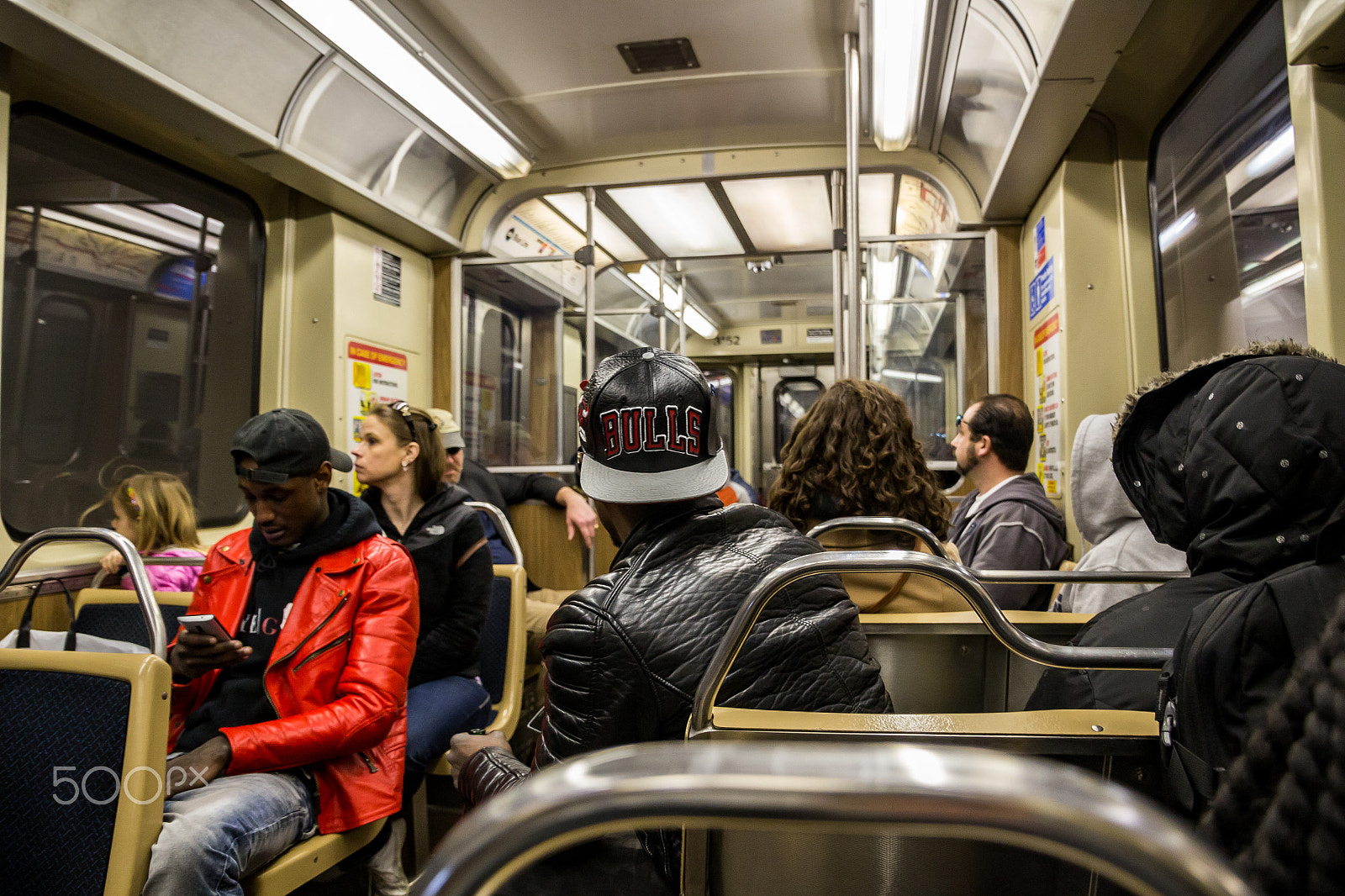 Canon EOS 100D (EOS Rebel SL1 / EOS Kiss X7) sample photo. Bulls on a train photography