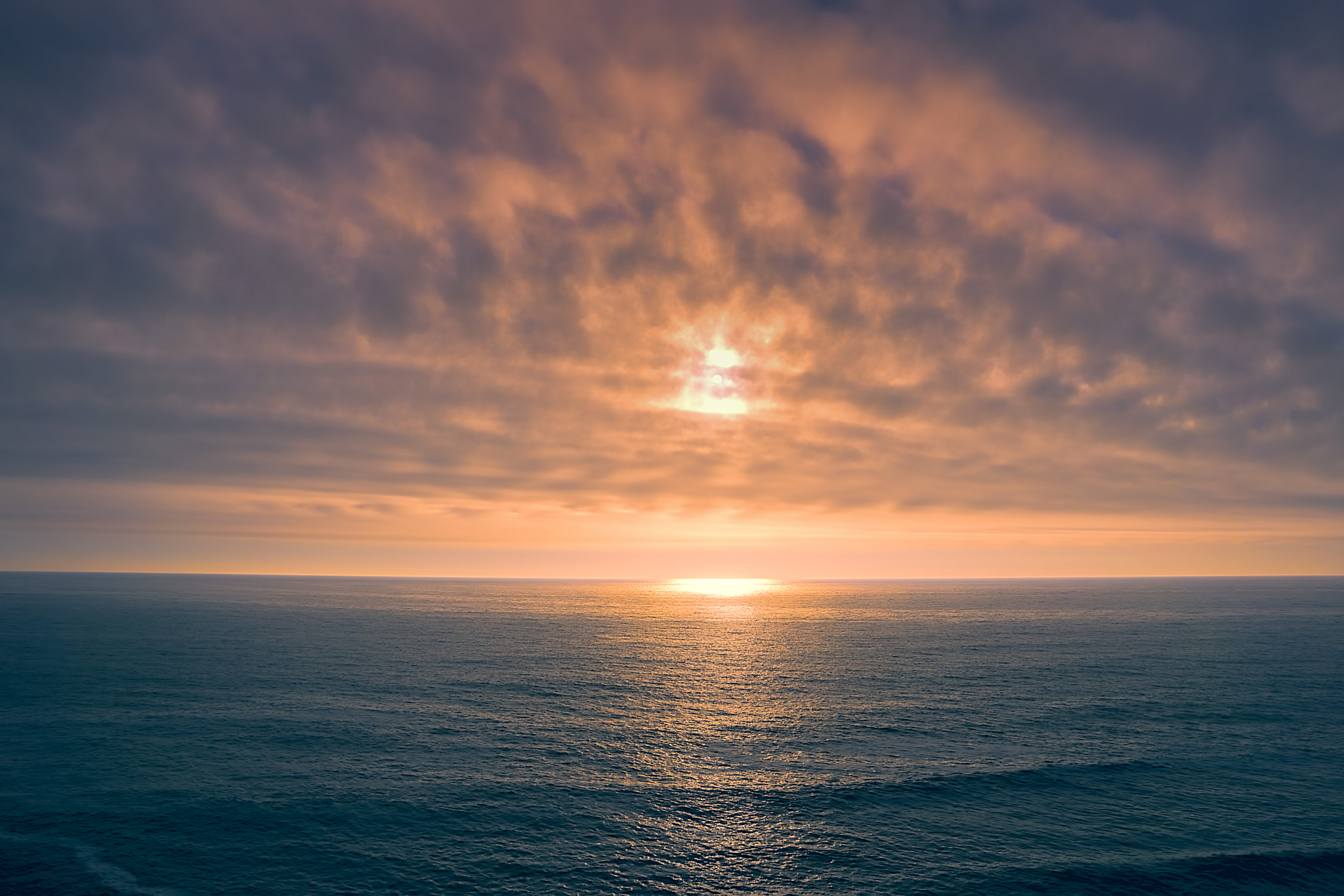 Sony DT 16-105mm F3.5-5.6 sample photo. Sunset in nazaré photography