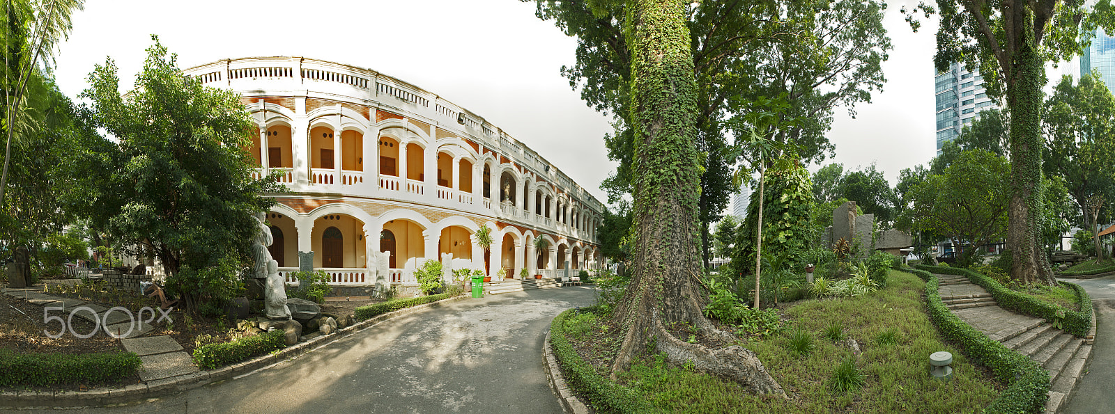 Canon EOS 5D + Canon 24.0-70.0 mm sample photo. Traditional house photography