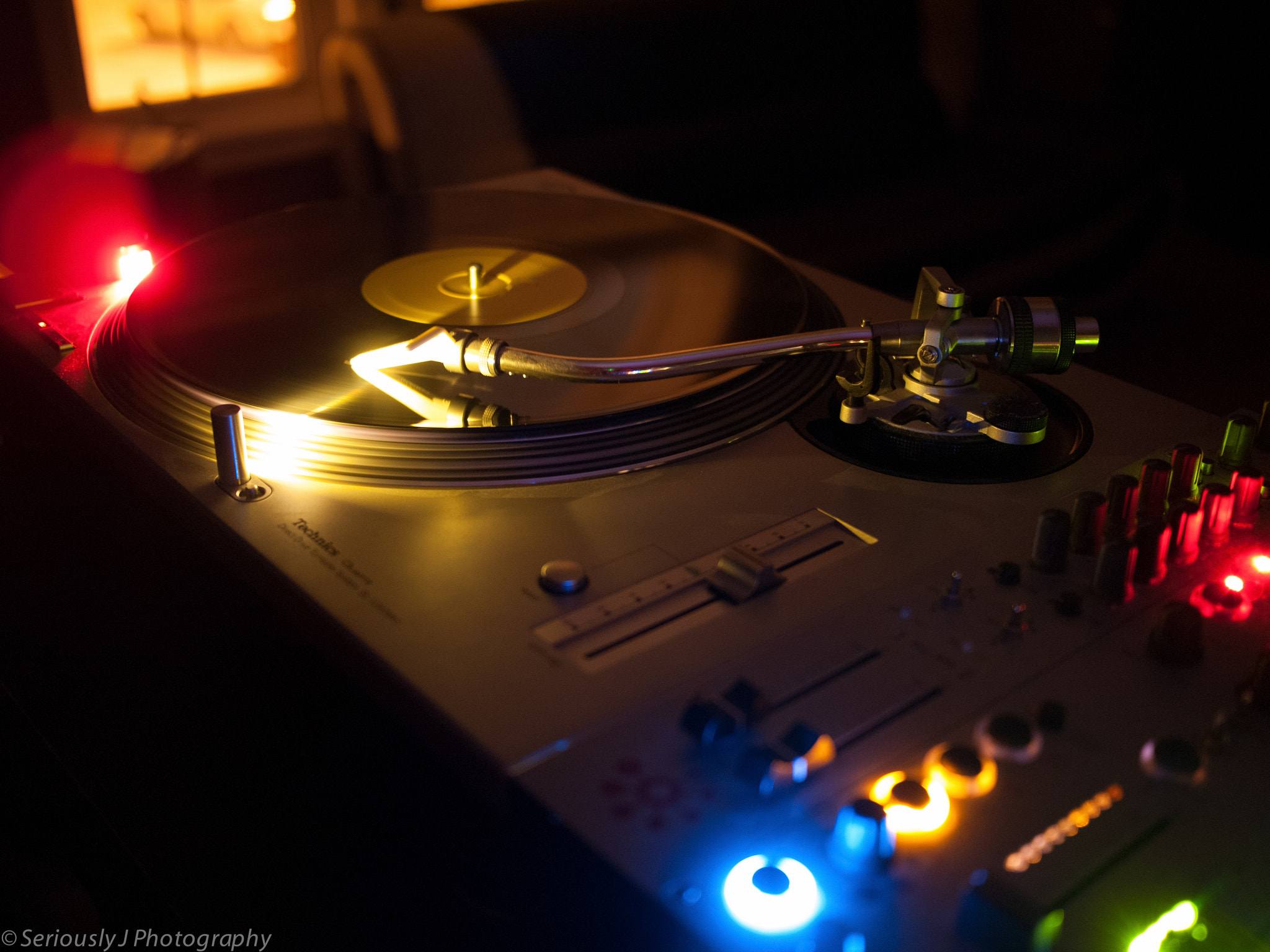 Olympus PEN E-P2 + Panasonic Lumix G 20mm F1.7 ASPH sample photo. Spinnin' in the dark photography