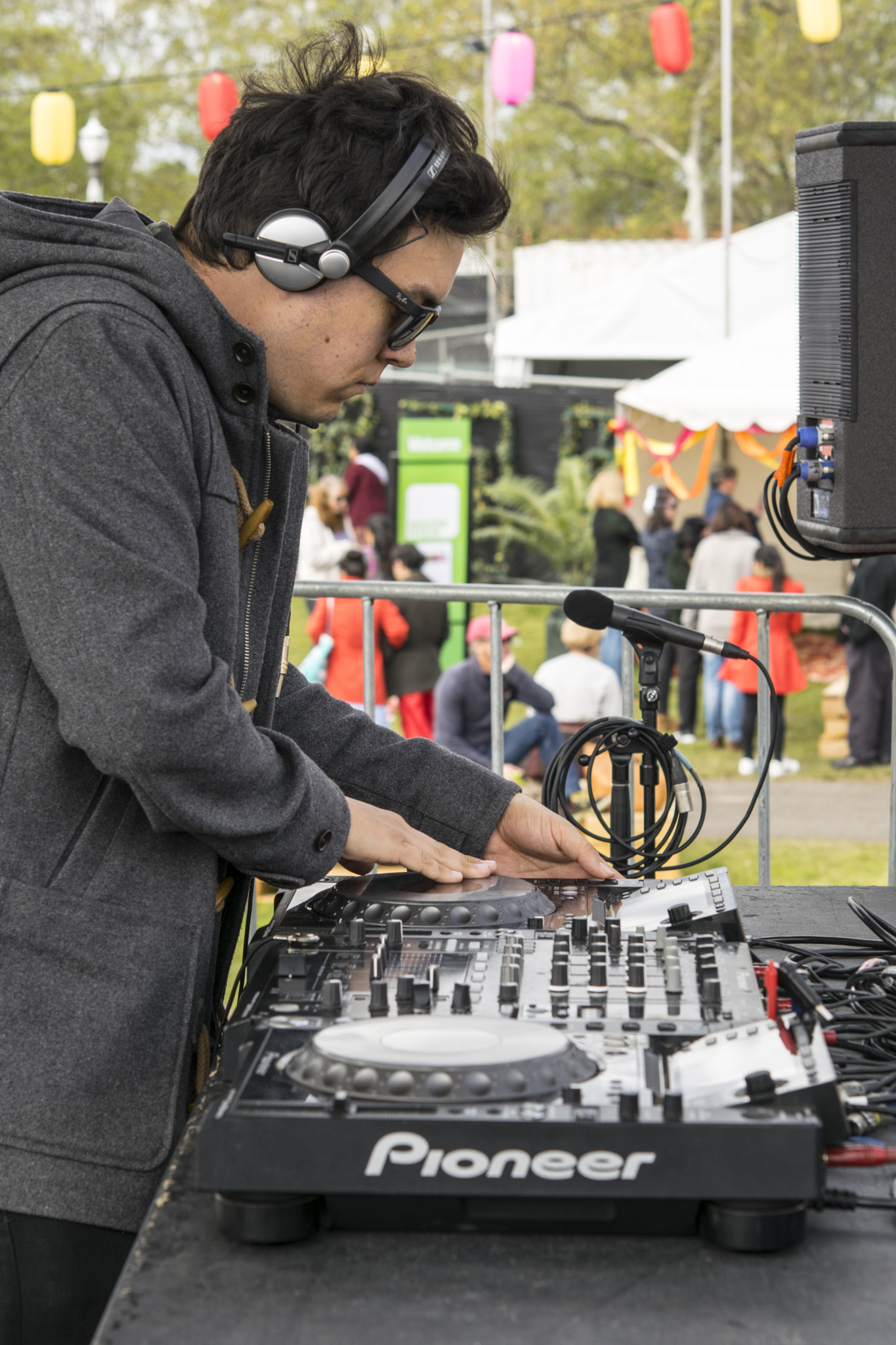 Nikon AF-S Micro-Nikkor 60mm F2.8G ED sample photo. Dj at ozasia festival photography