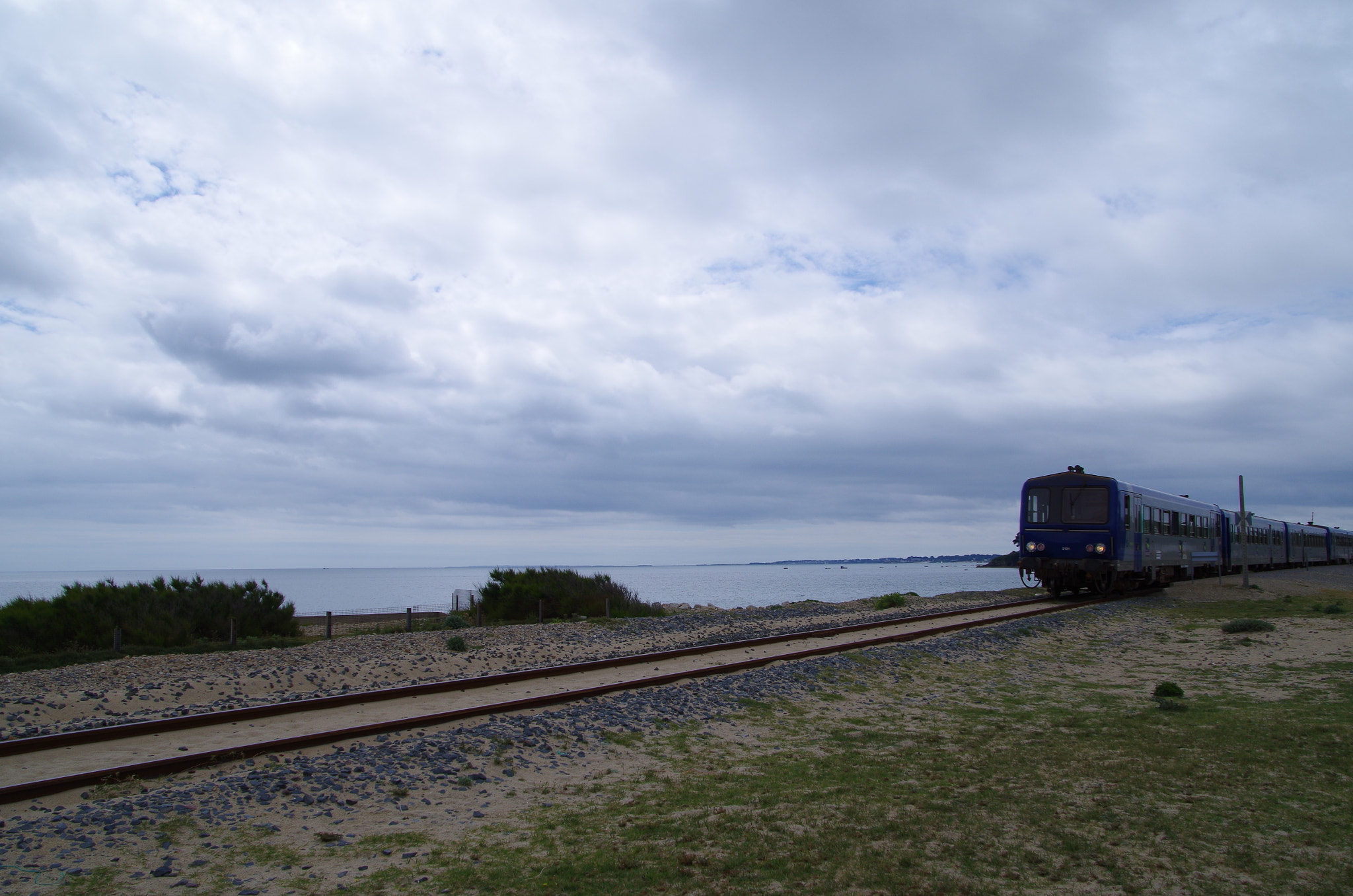 Pentax K-30 sample photo. Train for nowhere photography