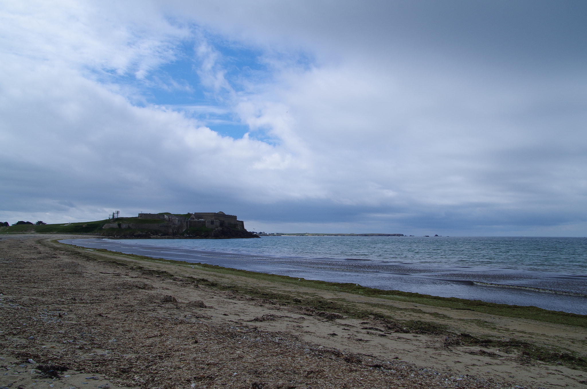 Pentax smc DA 18-270mm F3.5-6.3 ED SDM sample photo. Fort and sea photography