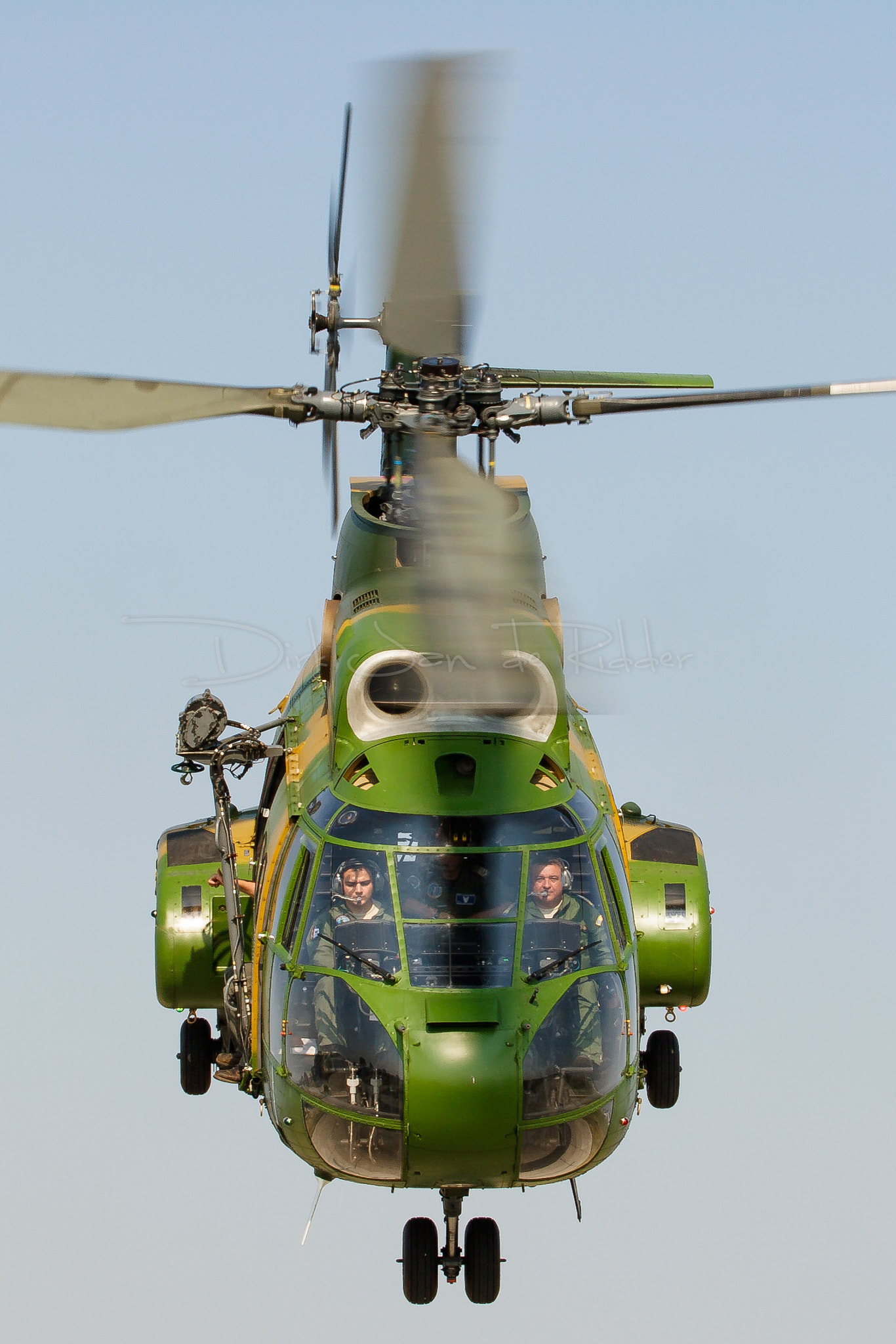 Canon EOS 20D sample photo. Romanian air force iar-330l puma 100 photography