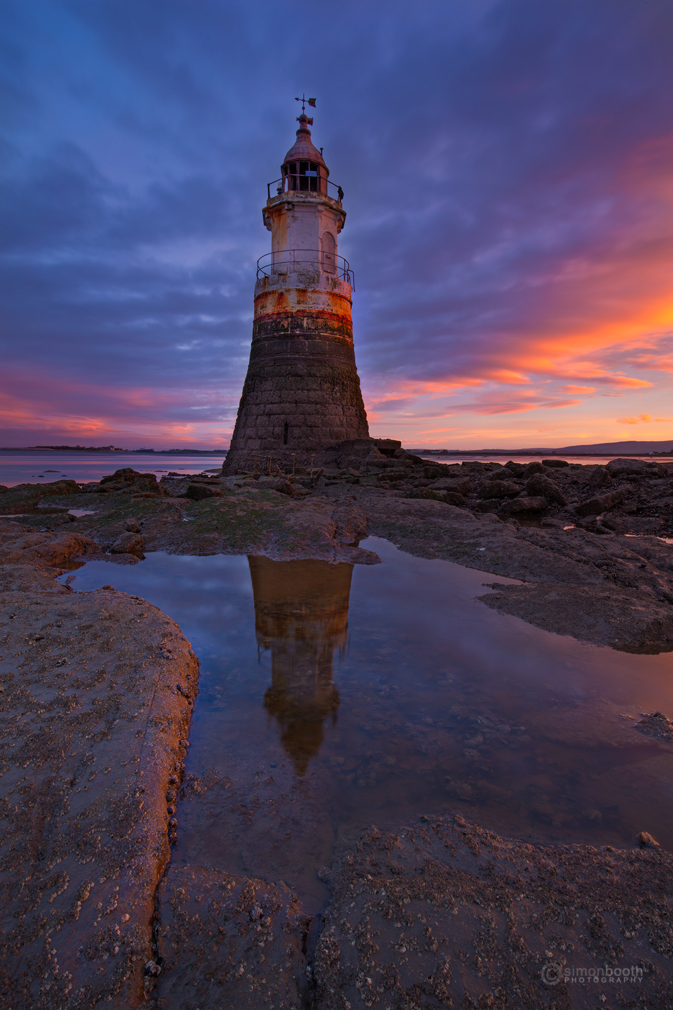 Canon EOS-1D X + Canon EF 16-35mm F4L IS USM sample photo. Plover scar lighthouse photography