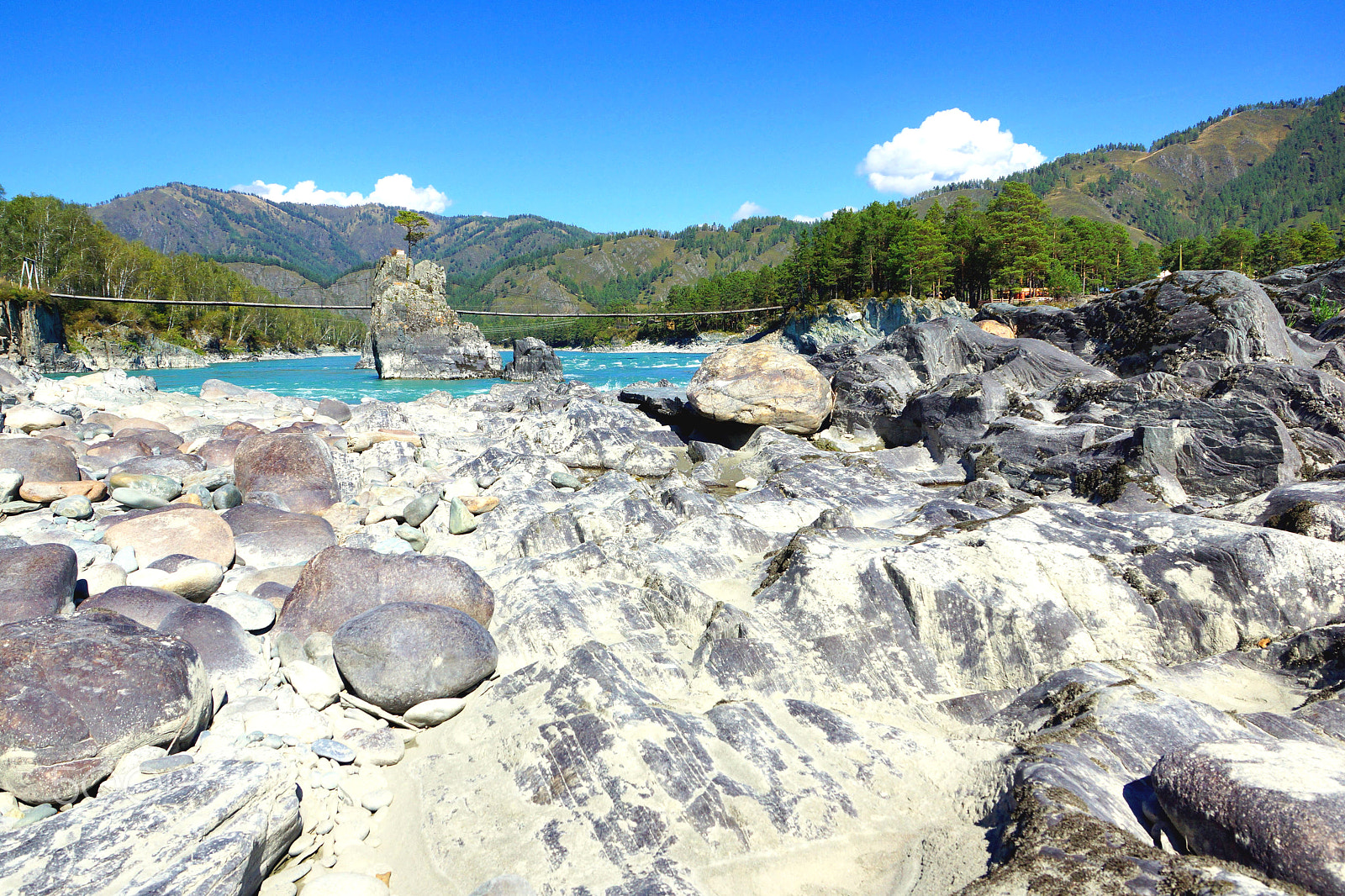 Sony SLT-A77 + Sony DT 16-50mm F2.8 SSM sample photo. Rocky coast photography