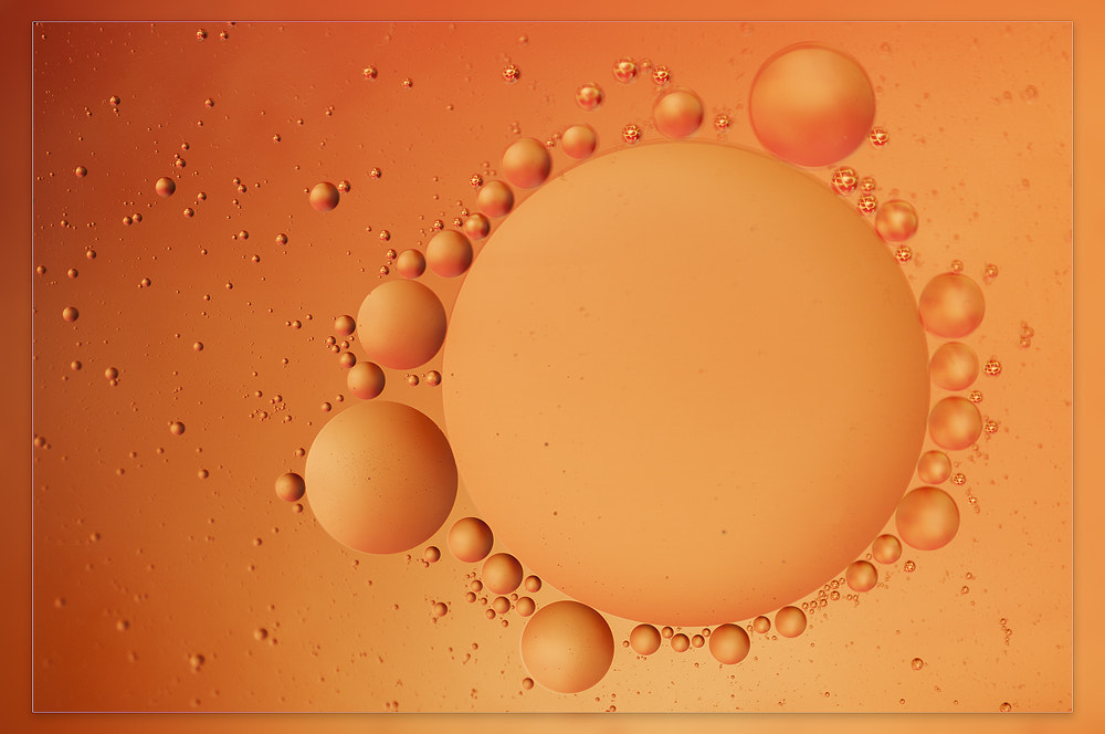 Sigma 150mm F2.8 EX DG OS Macro HSM sample photo. Oil drops photography