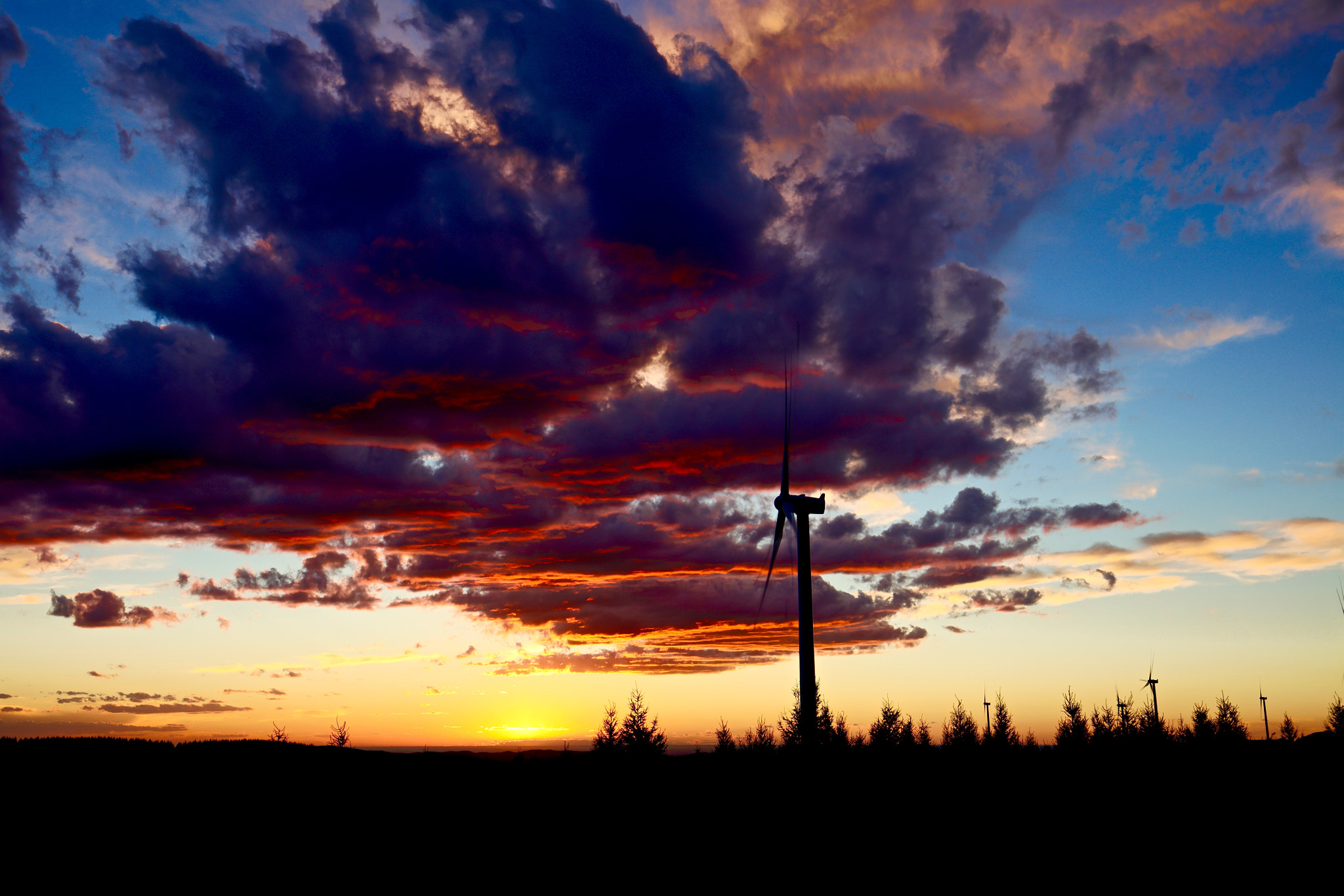 Canon EOS 5DS R + Canon EF 16-35mm F4L IS USM sample photo. 中国张家口天路 photography