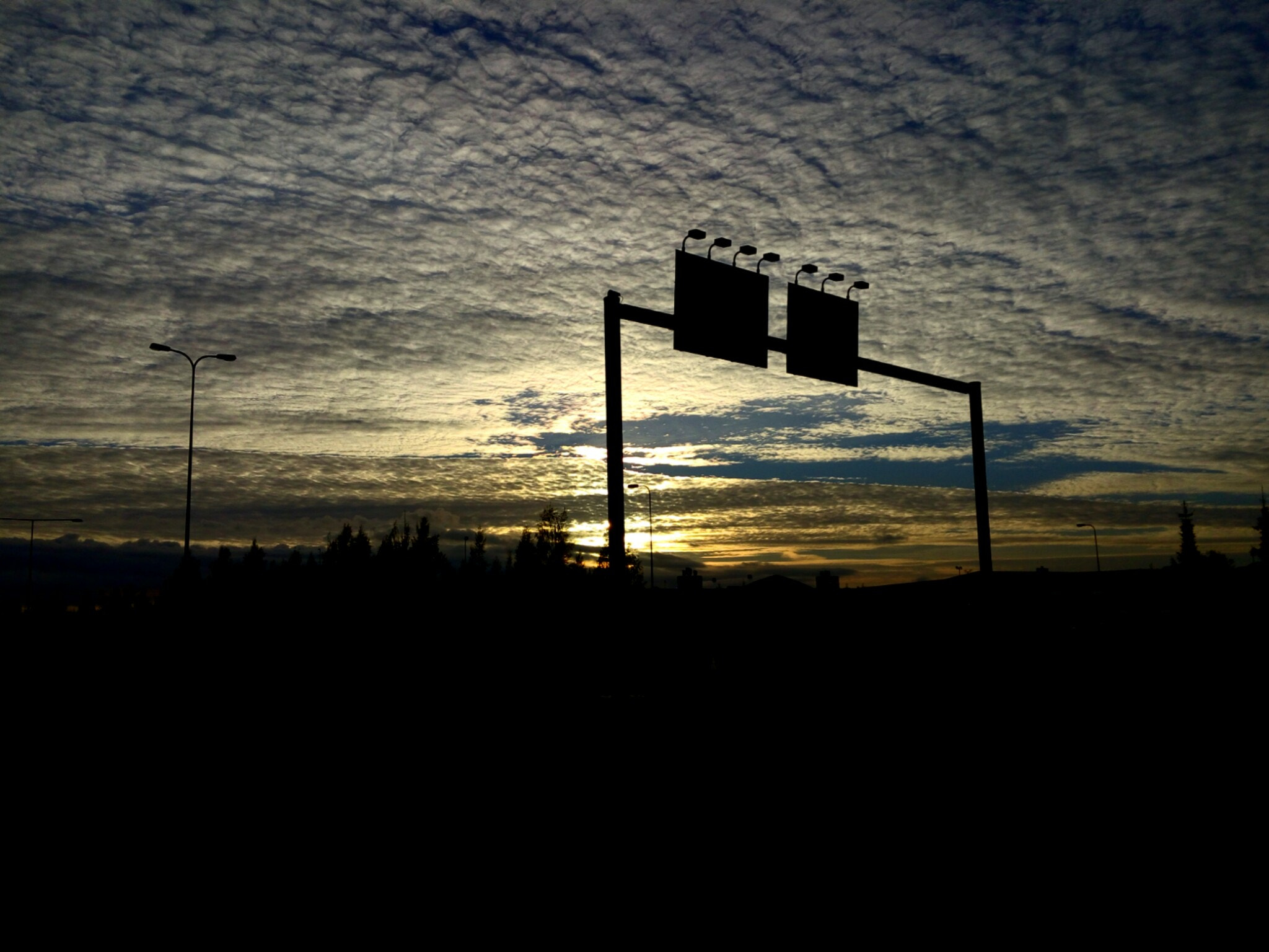 LG G Vista sample photo. Sunset. scattered clouds. helsinki photography