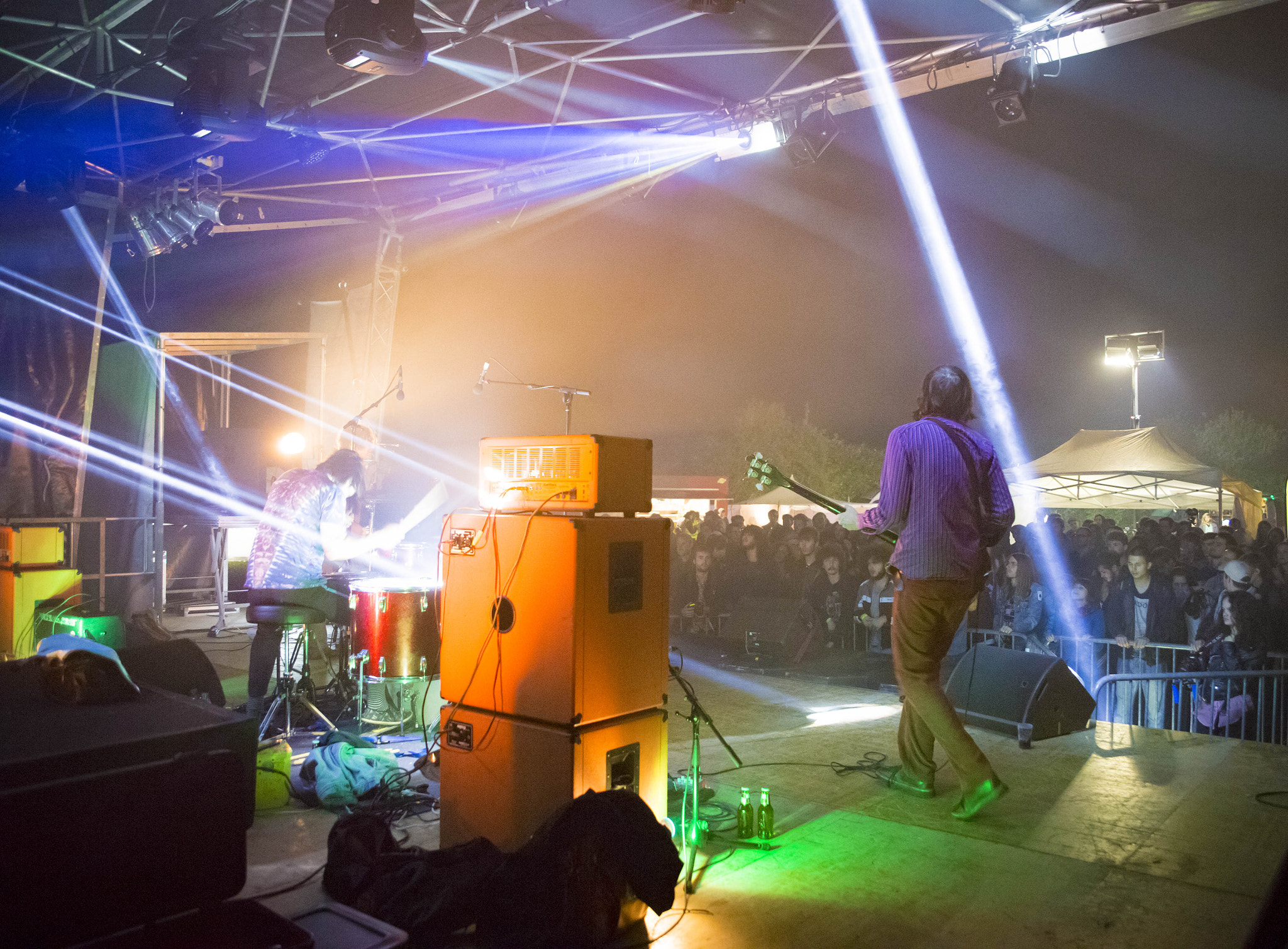 Canon EOS 6D + Canon EF 400mm f/2.8L sample photo. Rock in the barn photography