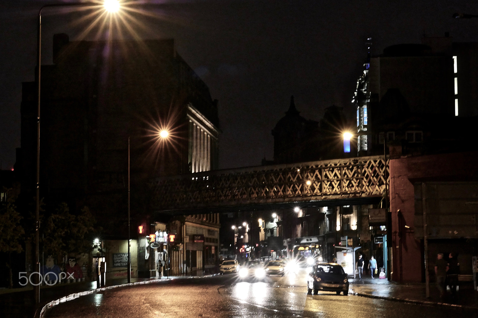 Panasonic Lumix DMC-GX8 + Panasonic Leica DG Nocticron 42.5mm F1.2 ASPH OIS sample photo. Towards glasgow cross on a scottish evening photography