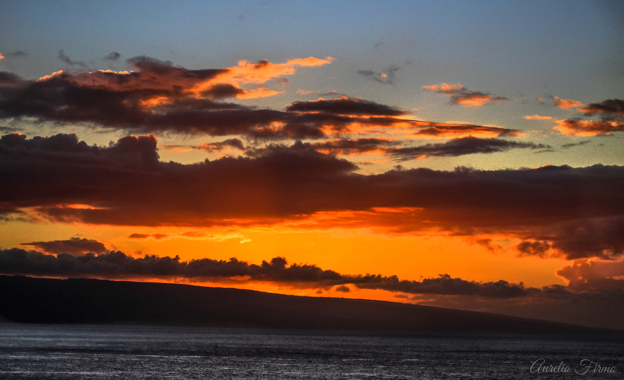 Canon EOS 6D + Canon EF 100-400mm F4.5-5.6L IS USM sample photo. Sunset in maui, hawaii photography