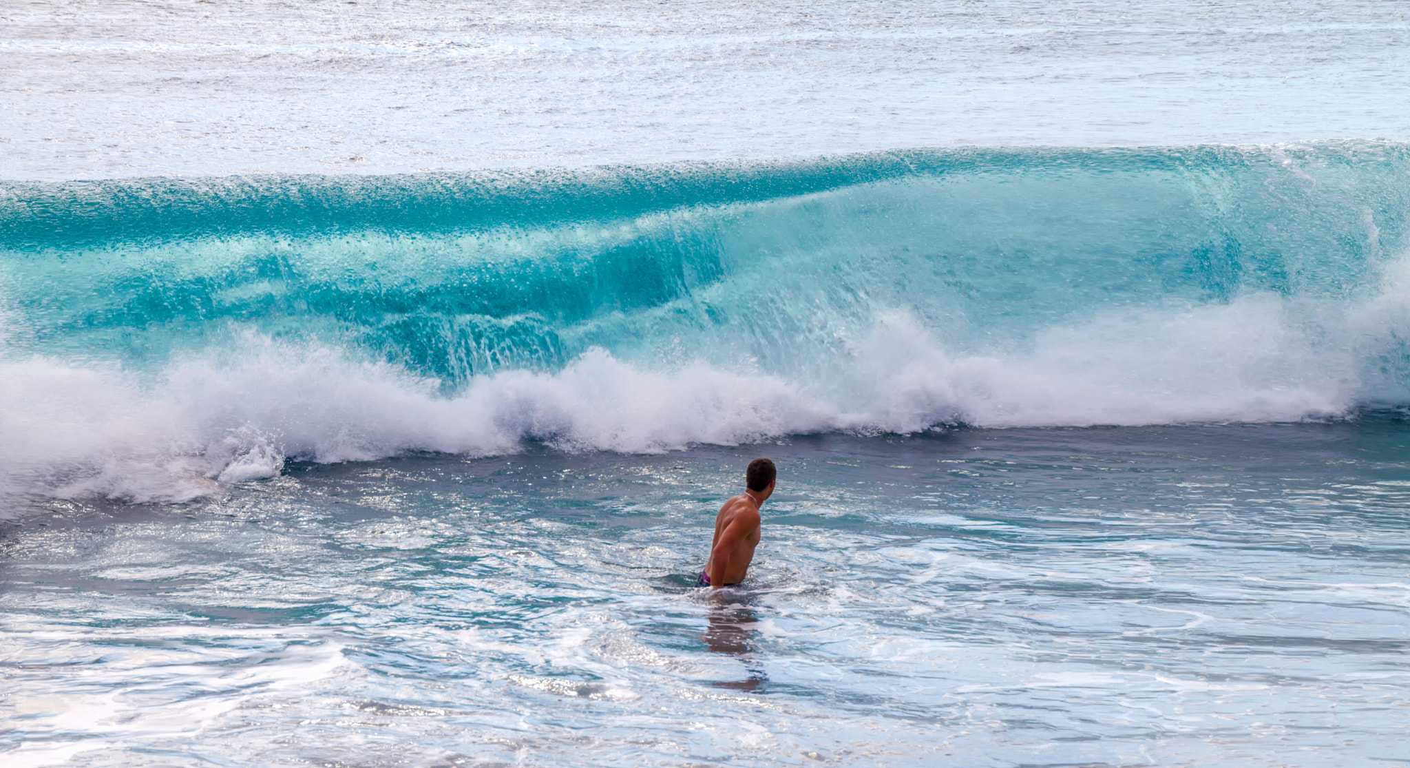 Canon EOS 7D sample photo. Swimmer and the wave photography
