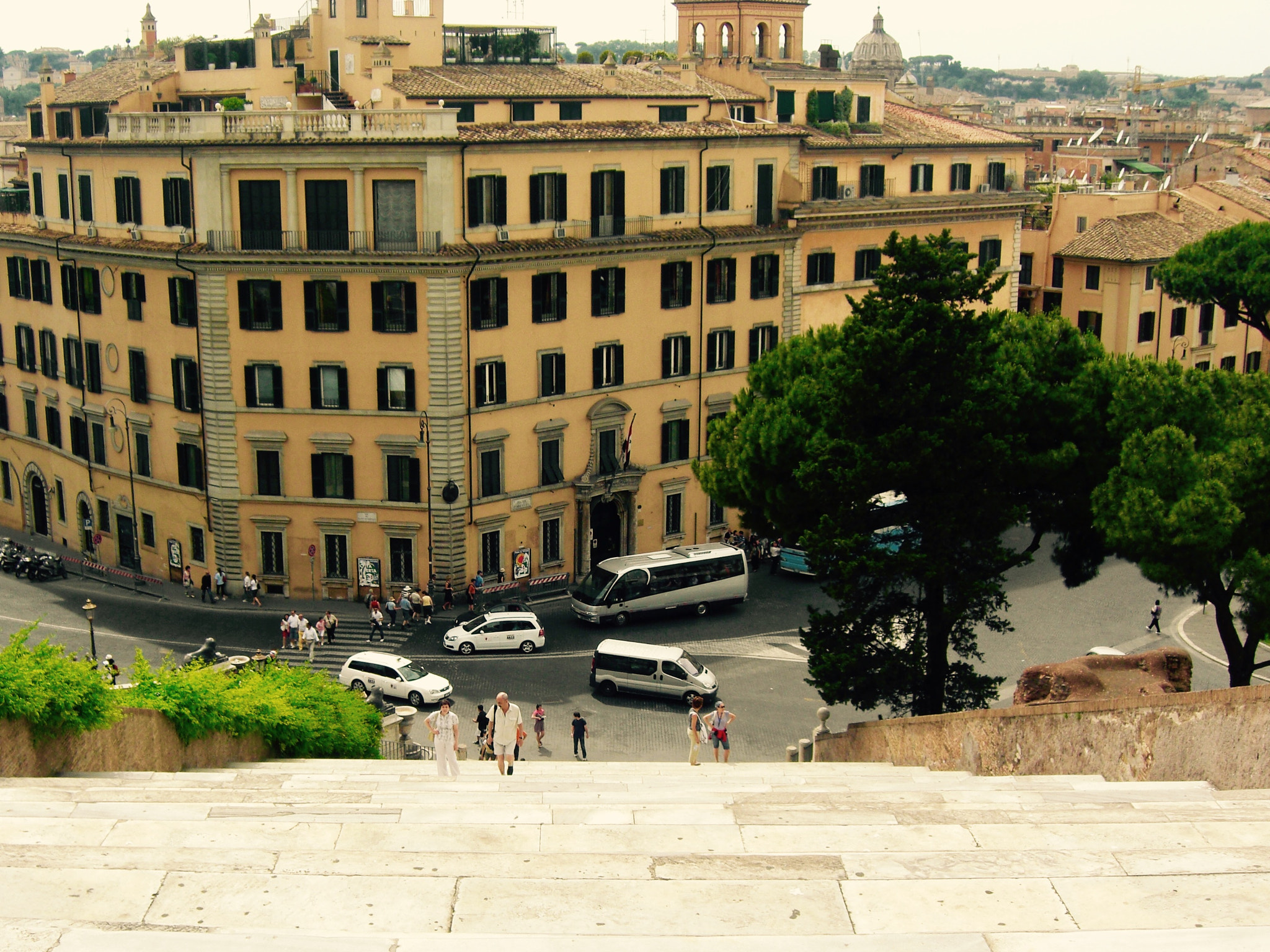 CASIO EX-Z1080 sample photo. Rome photography