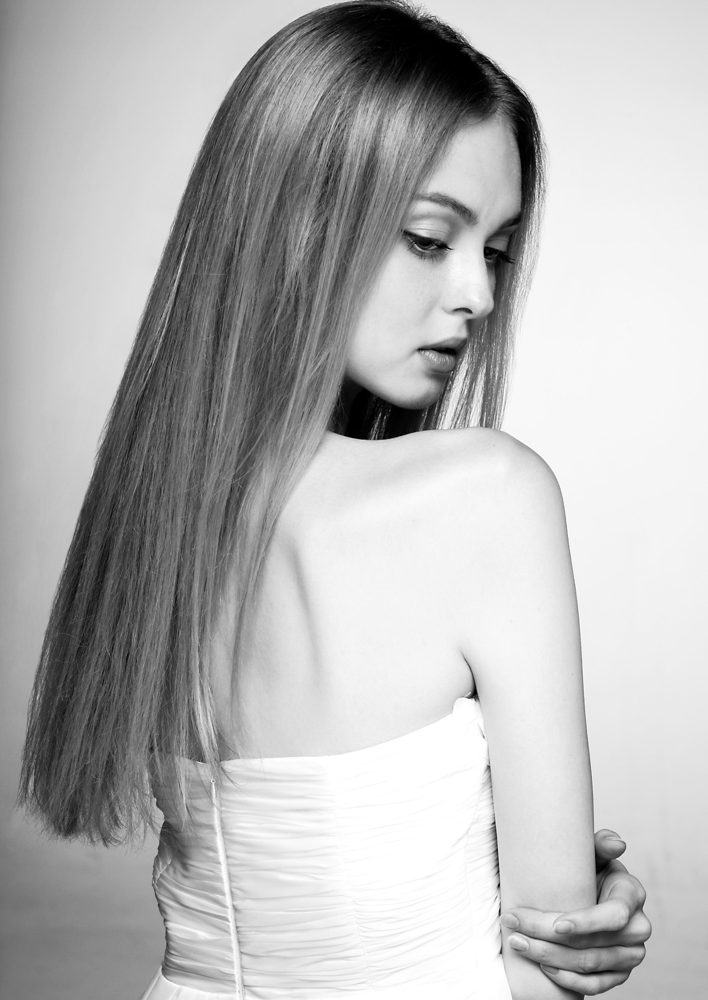 Leica APO-Summicron-M 75mm F2 ASPH sample photo. Masha r.3 (studio) photography
